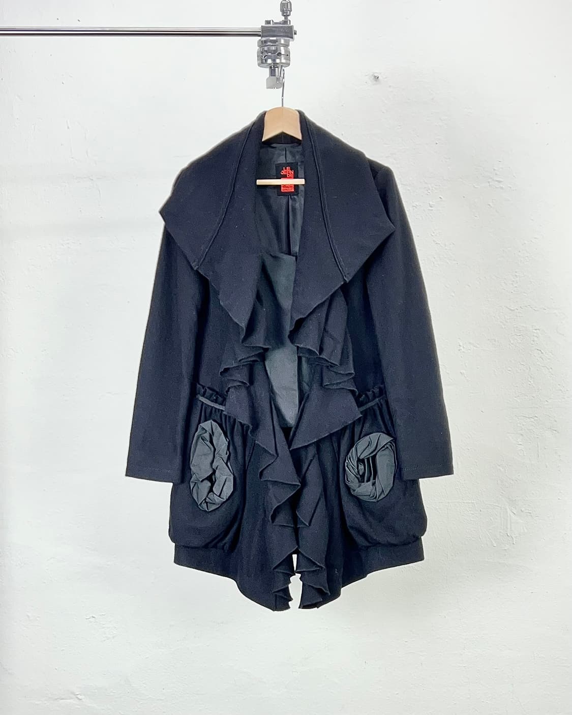 마리떼 프랑소와 저버 어반 케이프 블랙 울 코르셋 코트 상품이미지2