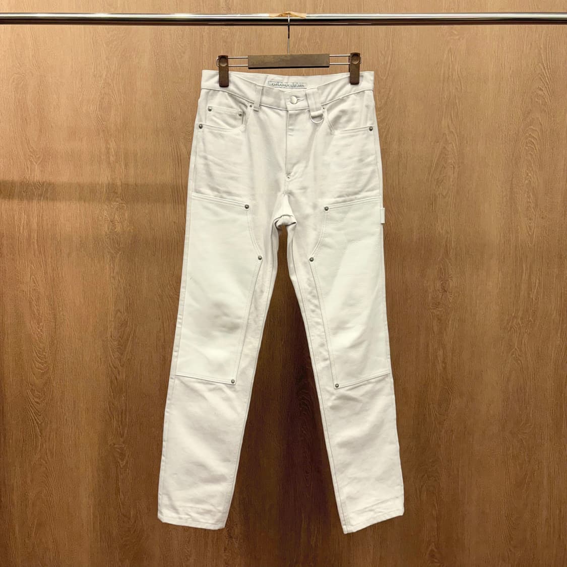 존 로렌스 설리반 스트레이트 데님 팬츠 페널 절개 스트랩 디테일 화이트 상품이미지2