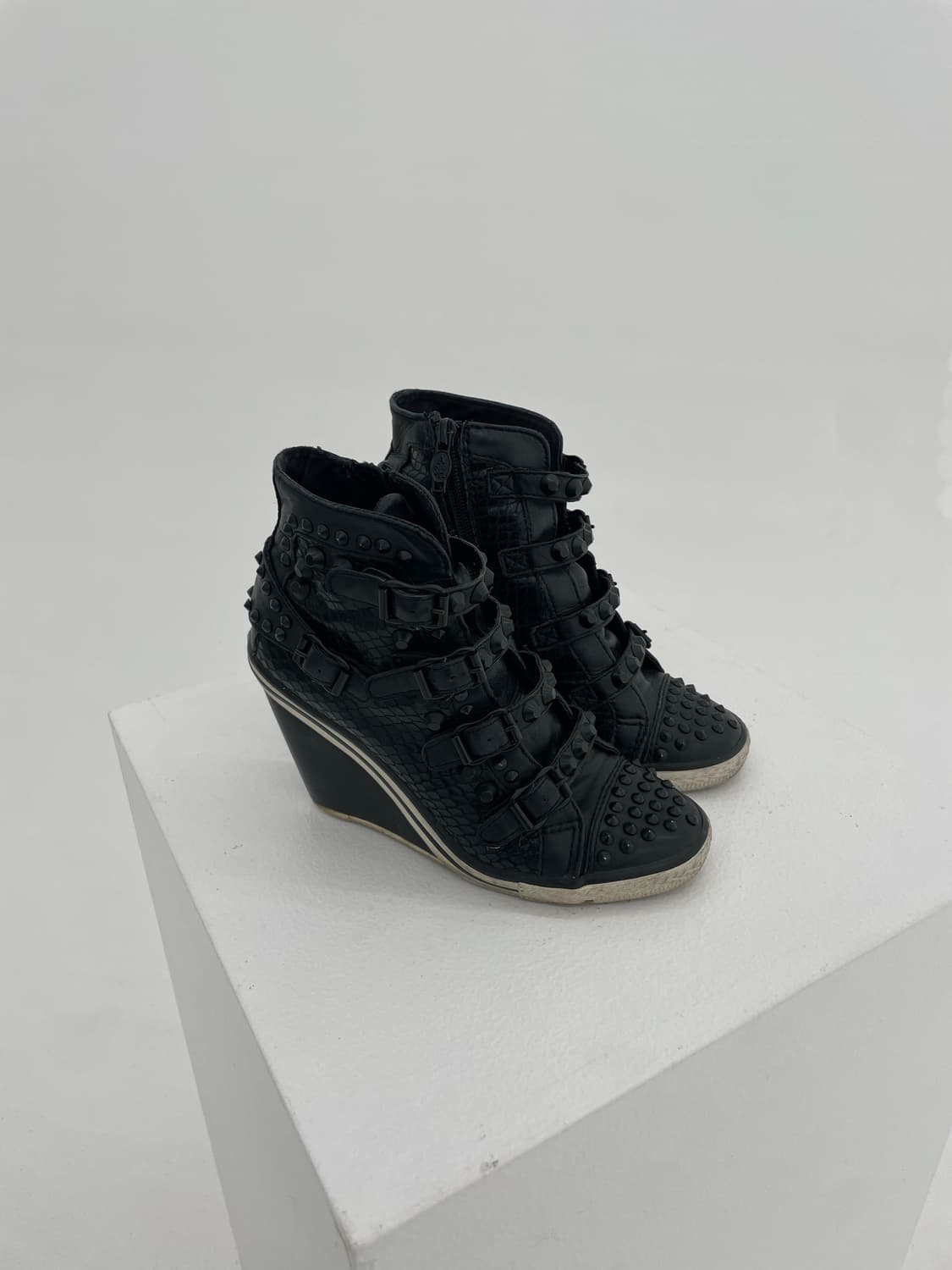 ASH studded sneaker heels 상품이미지3