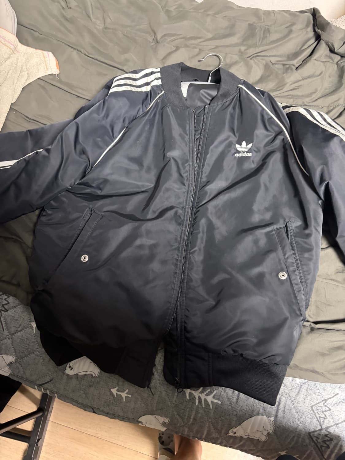 아디다스 오리지널스 퀼티드 슈퍼스타 봄버 자켓 블랙 L 상품이미지3