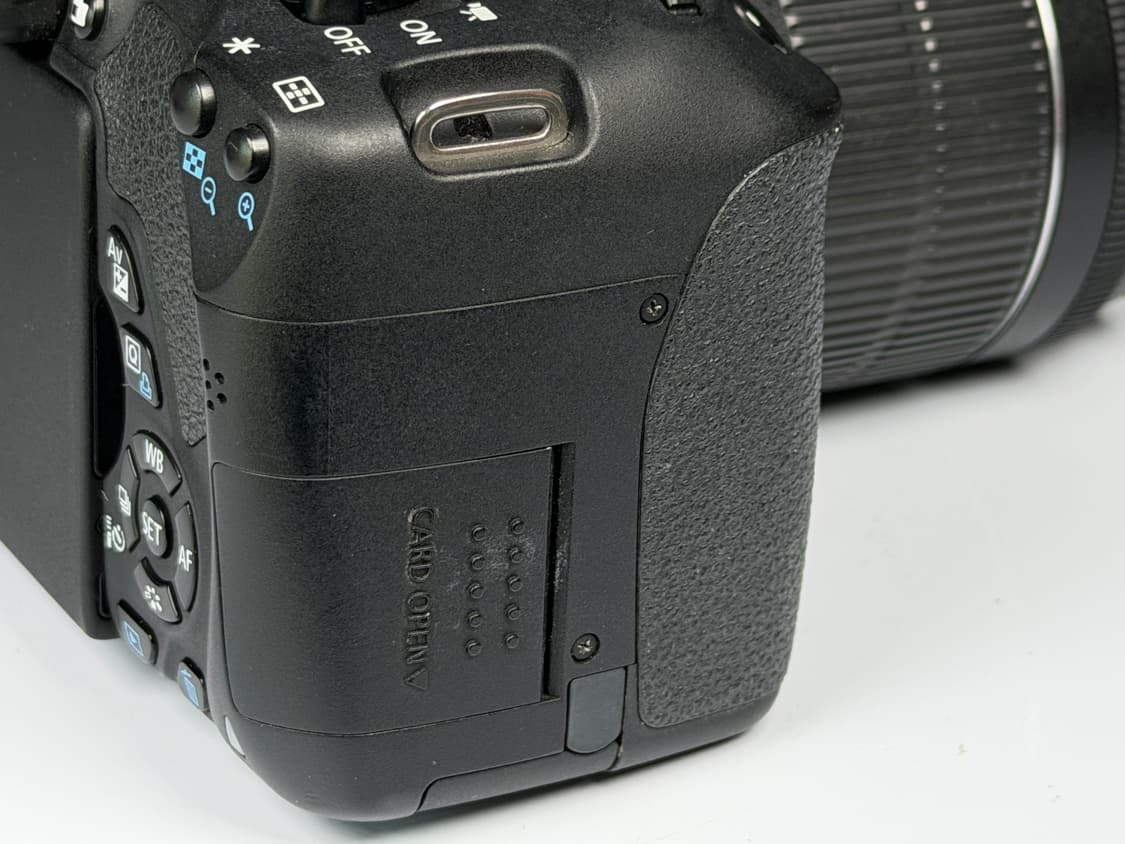 캐논 EOS 700D DSLR 카메라 상품이미지3