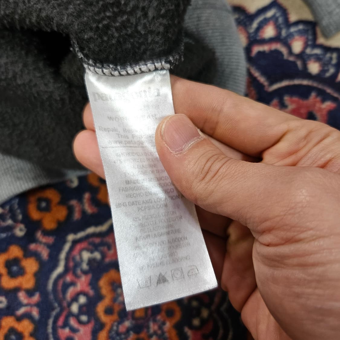 파타고니아 시그니쳐 그레이 맨투맨 L size 상품이미지6