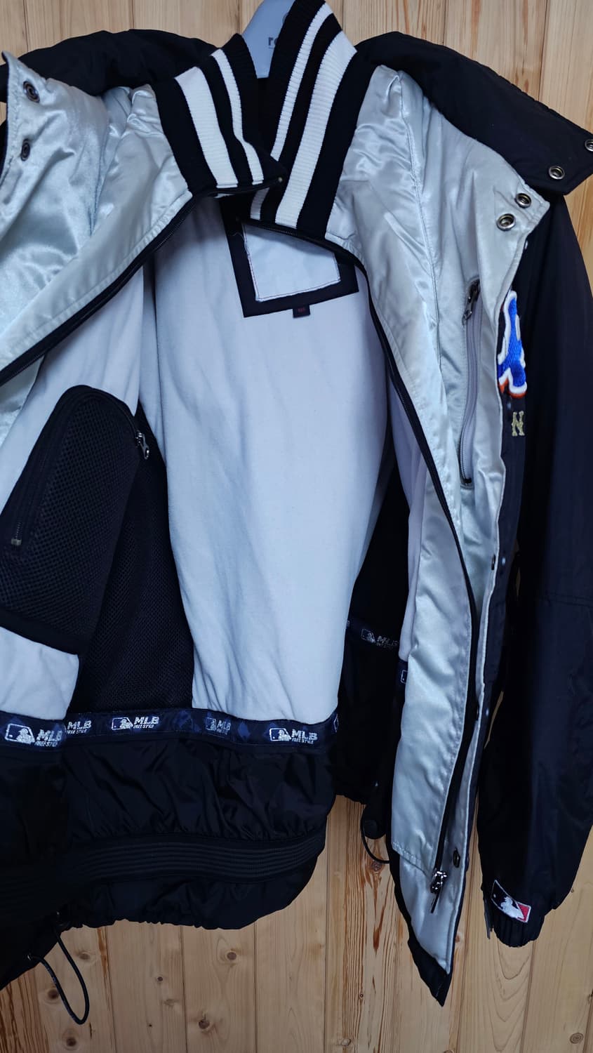 유일매물☆ 빈티지 MLB 뉴욕메츠 윈터한정판 스타디움자켓 후드점퍼 판매 상품이미지3