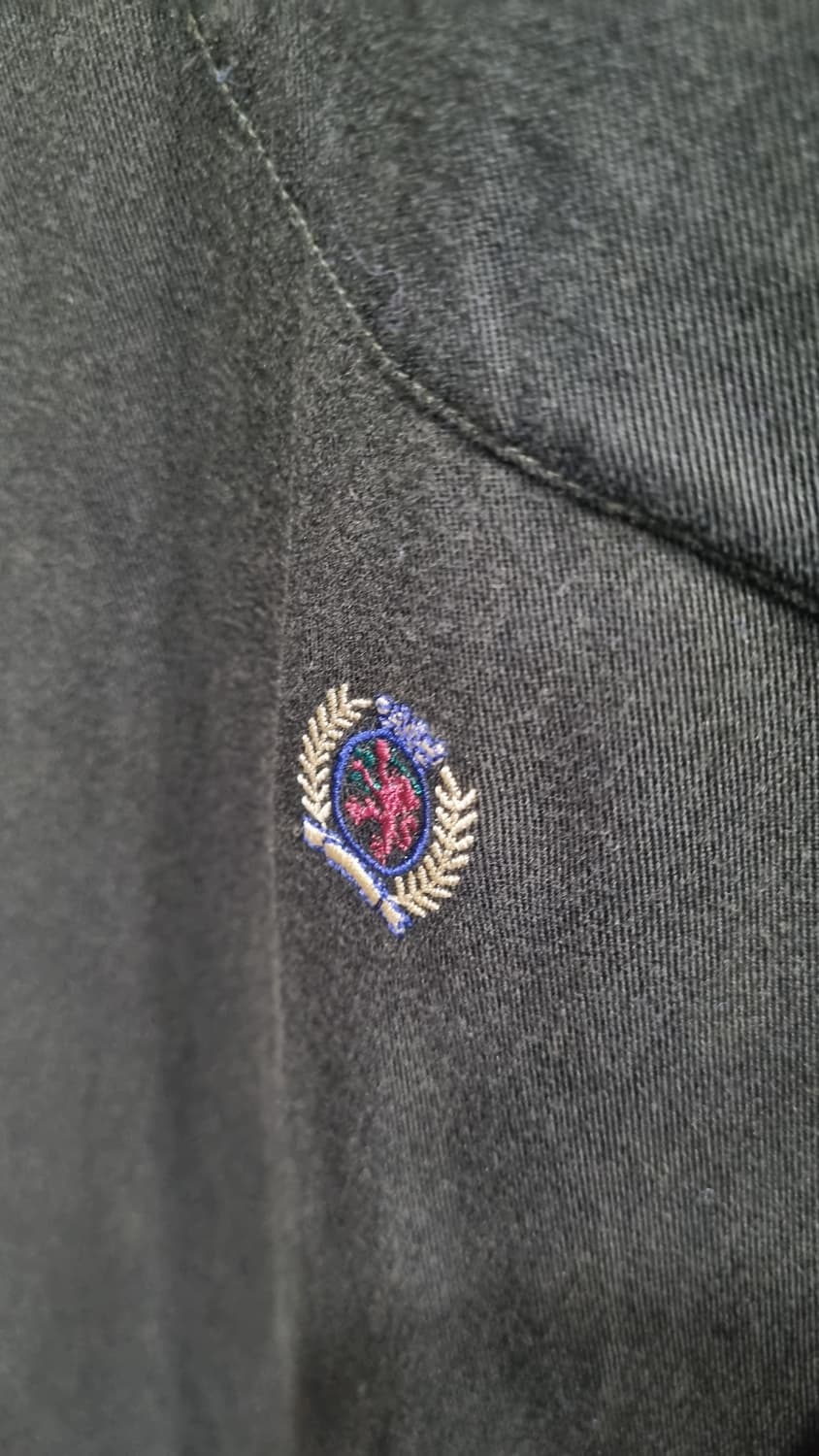 00's 타미 힐피거 카키색 로고 over fit 셔츠 110~115  상품이미지2