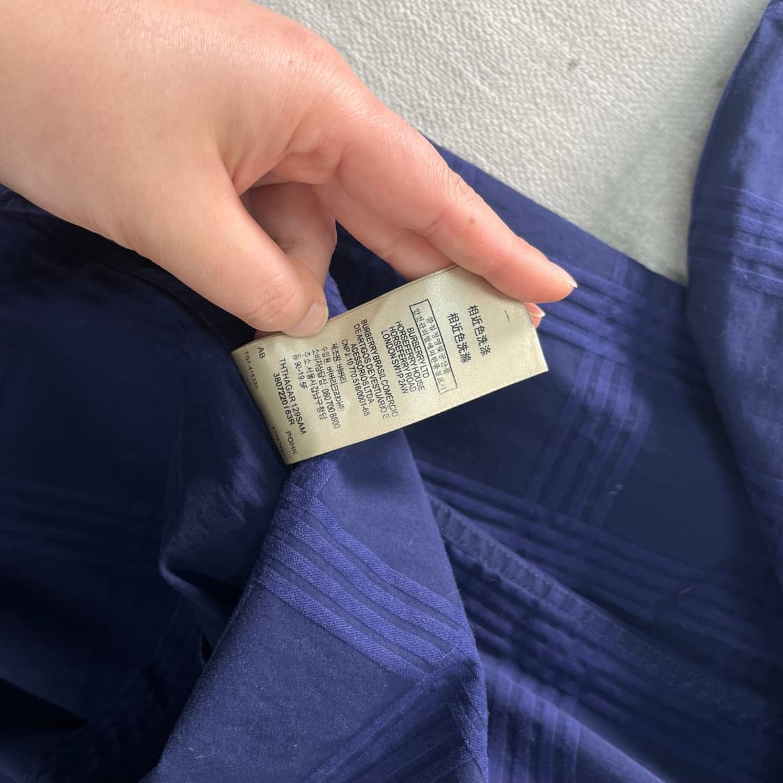 100 버버리 기마로고 체크 패턴 셔츠  상품이미지7