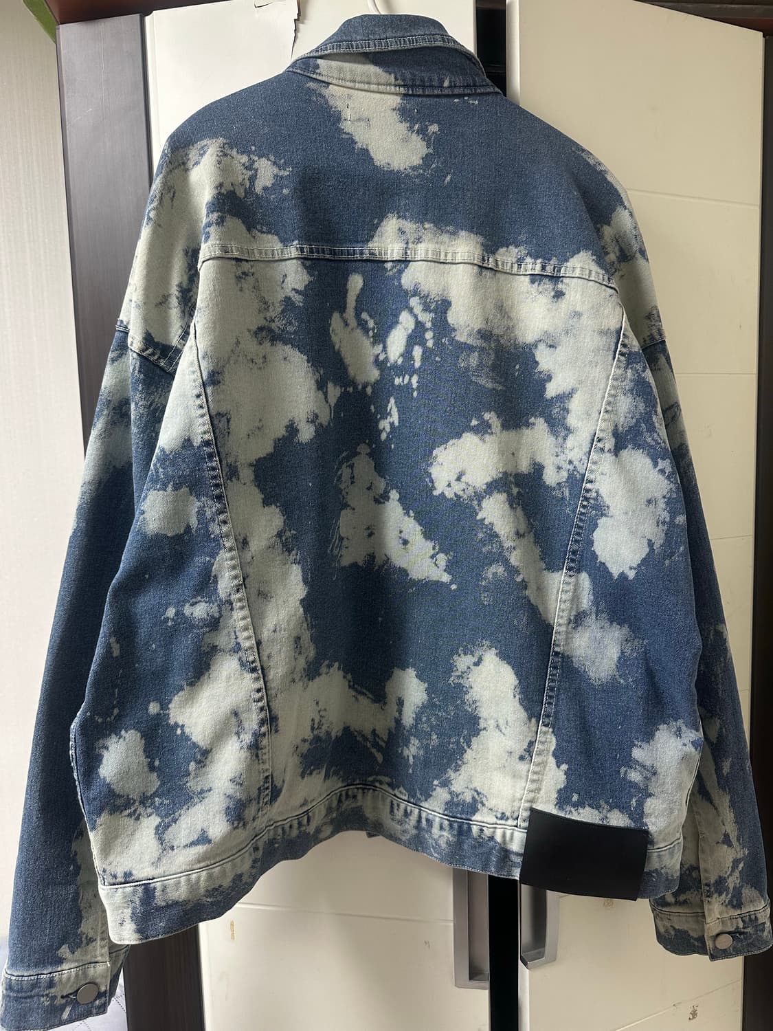 선데이오프클럽 블리치드 데님 자켓 상품이미지3