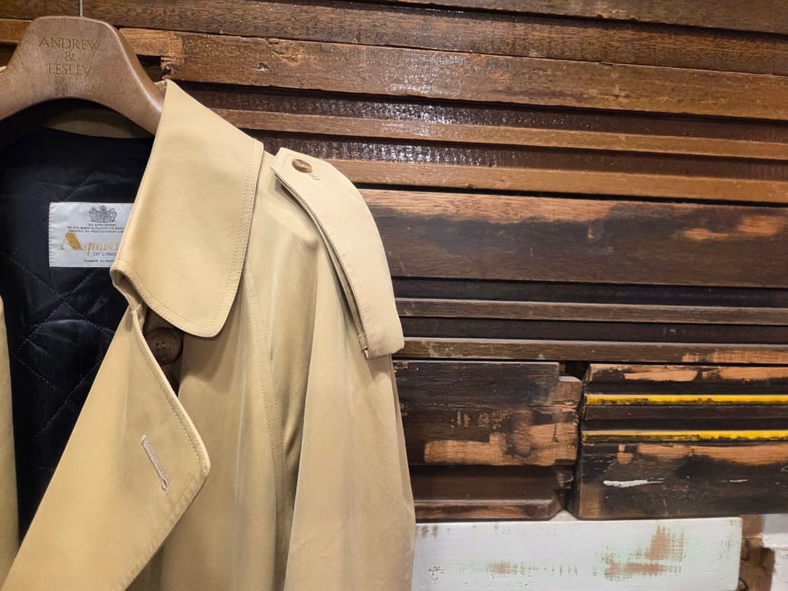 아쿠아스큐텀 트렌치코트 상품이미지3