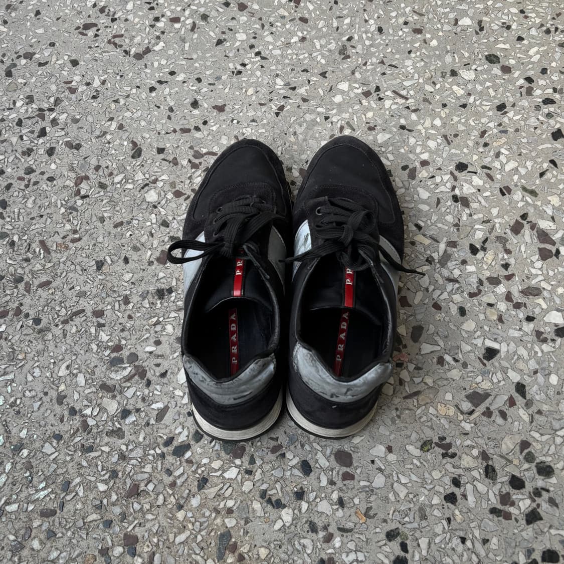 prada sport linea rossa suede sneakers 상품이미지3