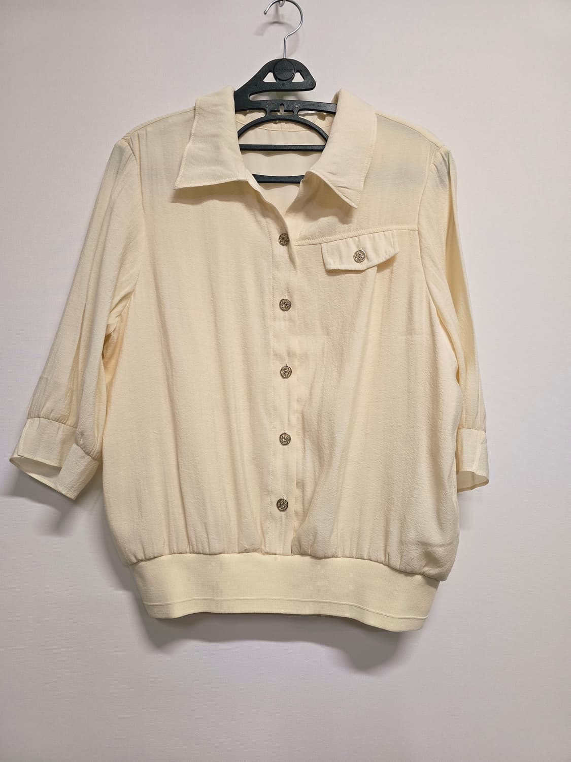 ak 앤클라인 아이보리 7부소매 블라우스 셔츠 상품이미지1