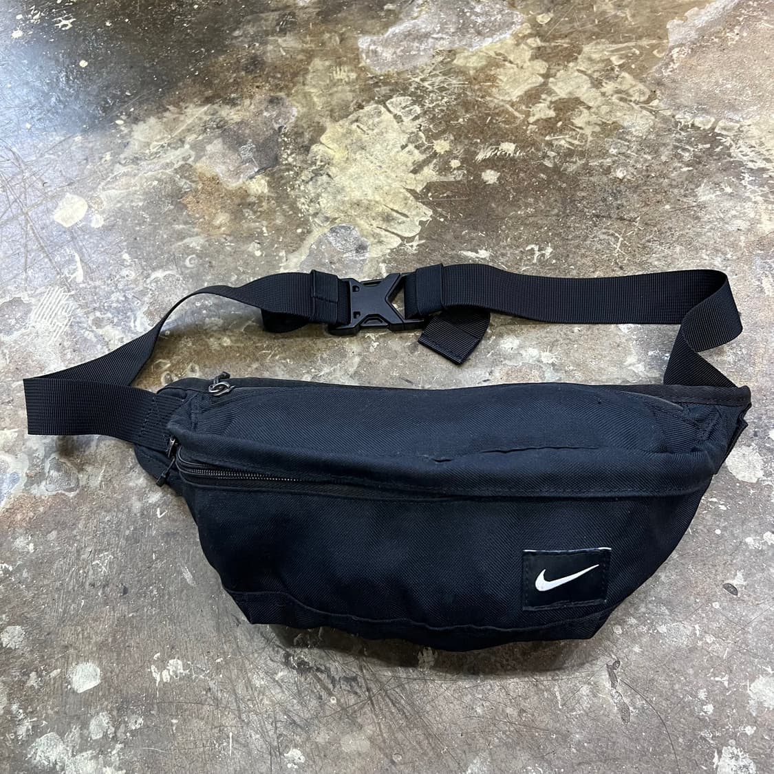 나이키 힙색 웨이스트백 가방 크로스백 상품이미지1