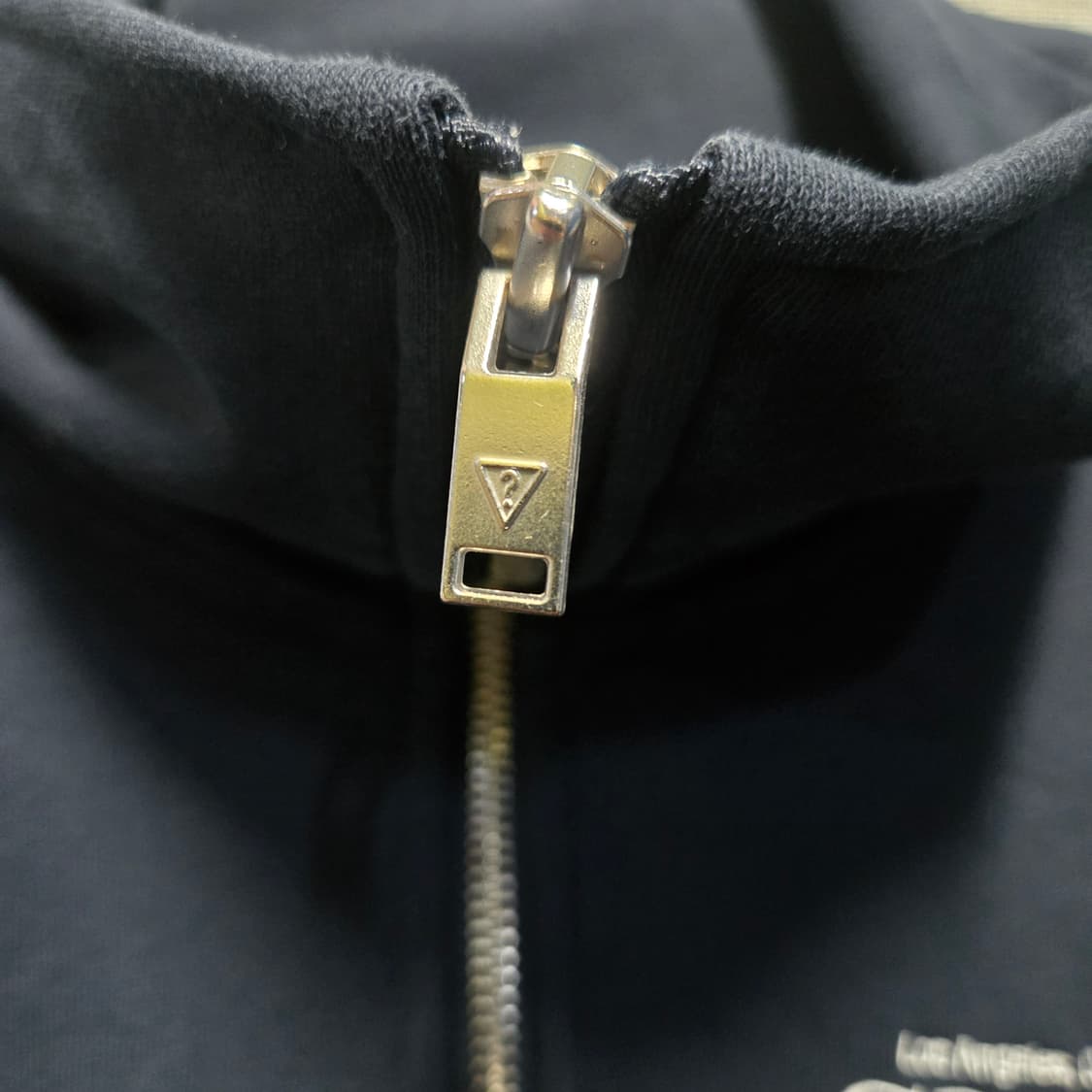 게스 여성 반집업 반크롭 맨투맨  상품이미지4