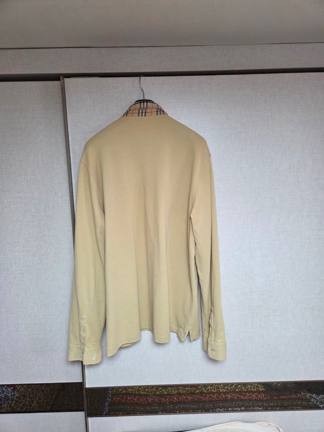 버버리 카라 긴팔티 105 상품이미지4