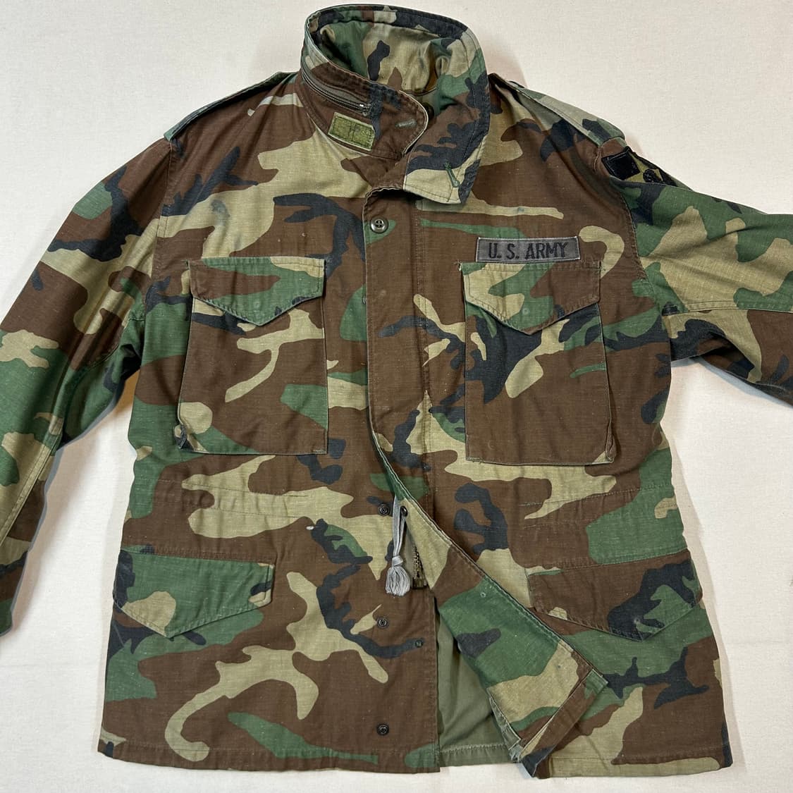 USA 밀리터리 80s M65 필드자켓 우드랜드 카모 미디움 숏 상품이미지2