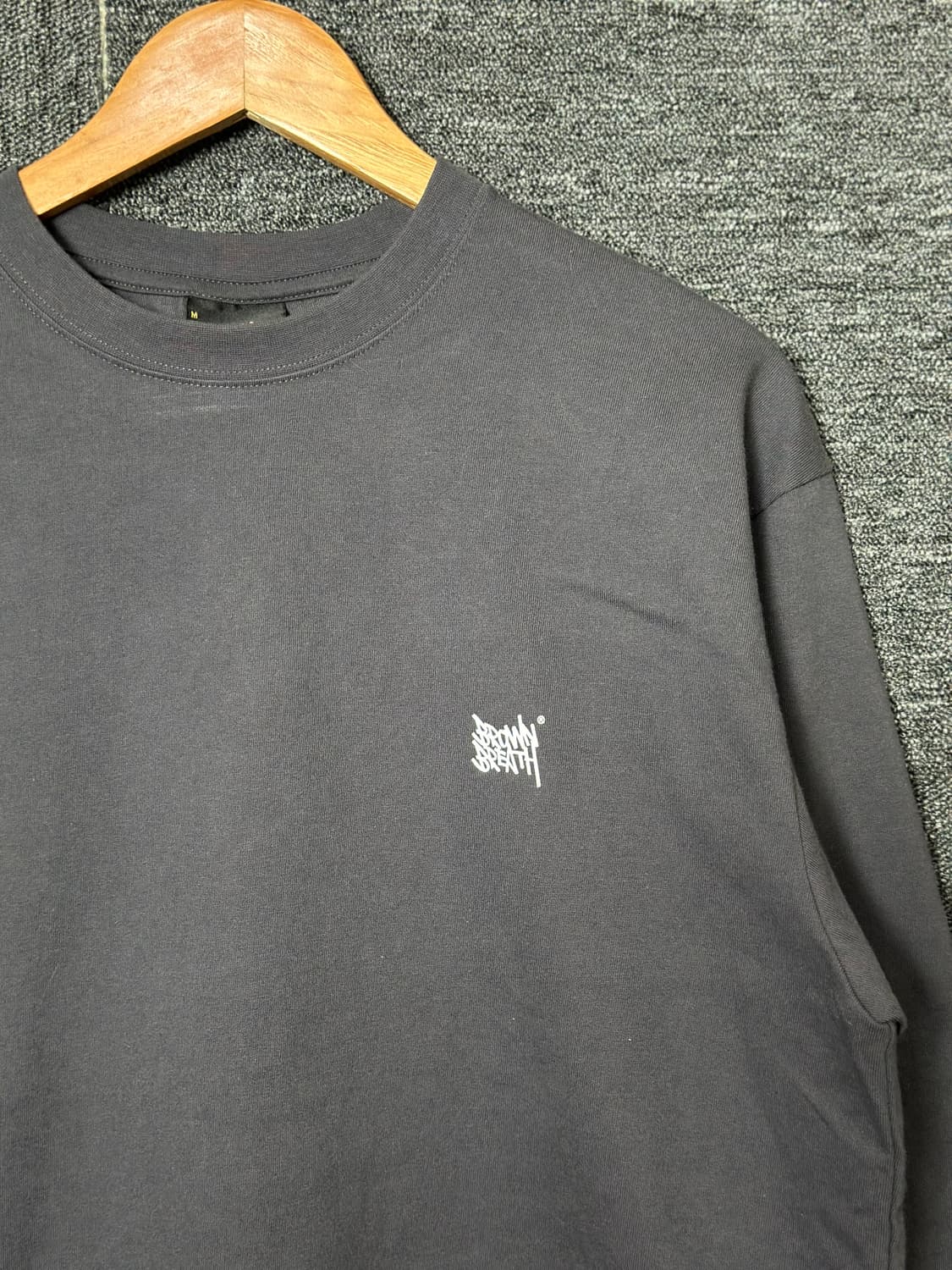 브라운브레스 프린팅 긴팔 티셔츠 M 차콜 상품이미지4