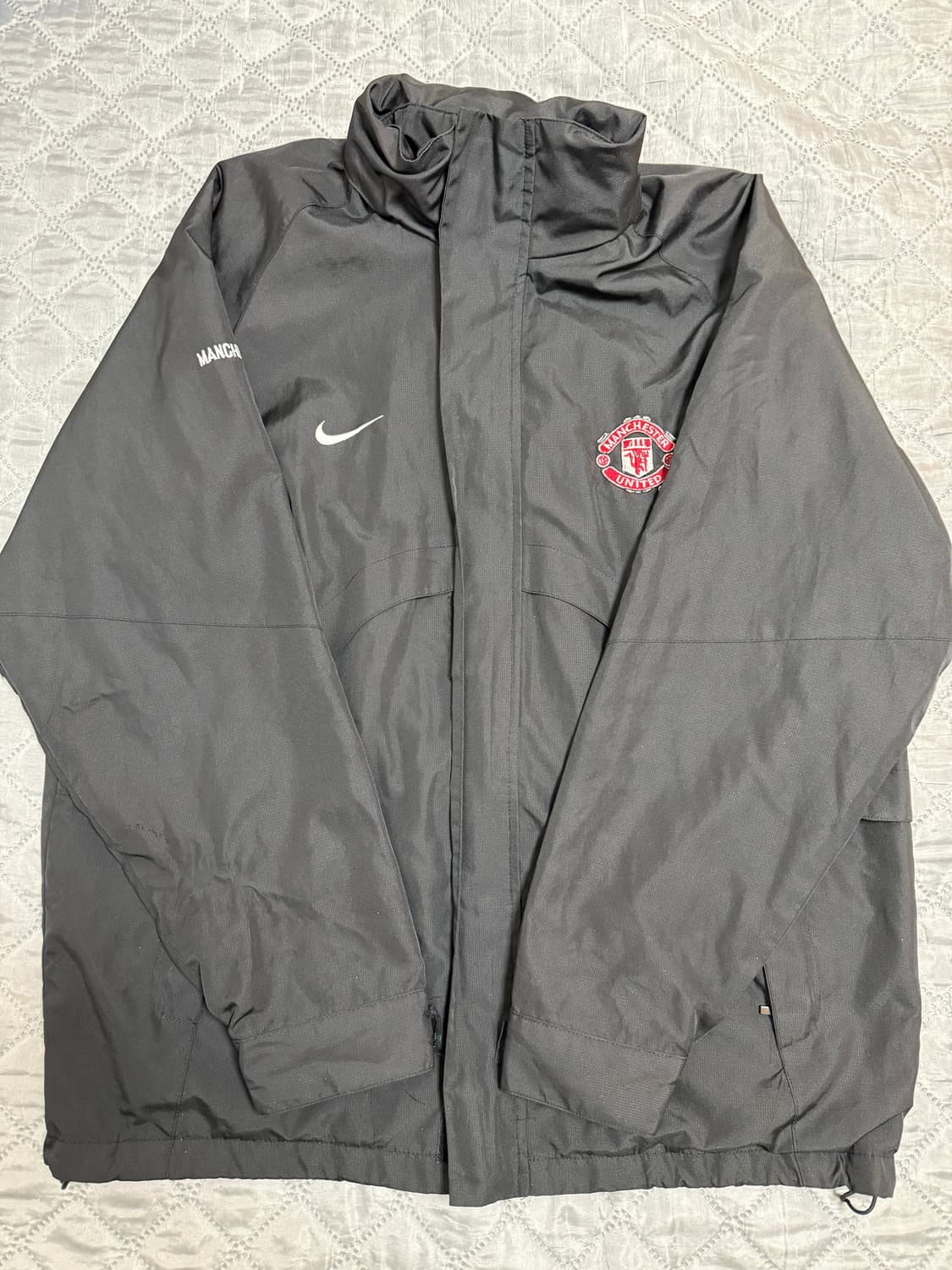 나이키 맨시티 유나이티드 블랙 바람막이 상품이미지1