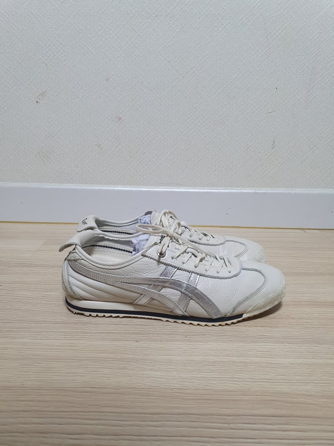 오니츠카타이거 멕시코66 스니커즈 250 상품이미지1