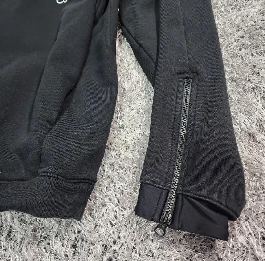 C.P컴퍼니 맨투맨 L 상품이미지3