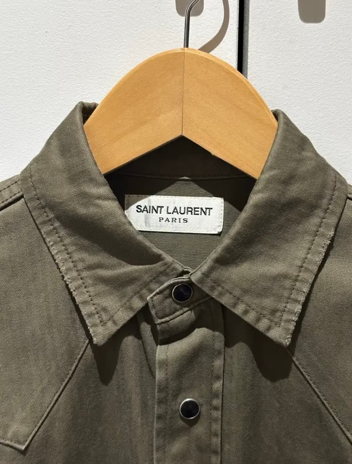 생로랑 웨스턴 셔츠 카키 박성진 착용 제품 상품이미지2