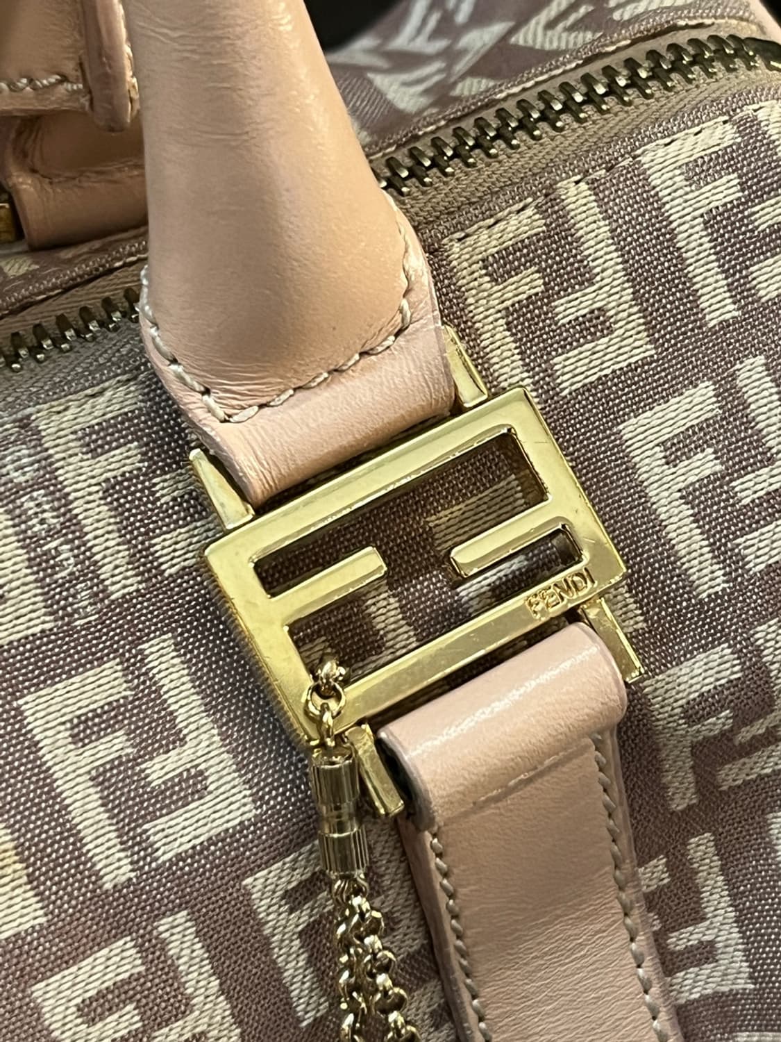 펜디 주카 미니 백 상품이미지4