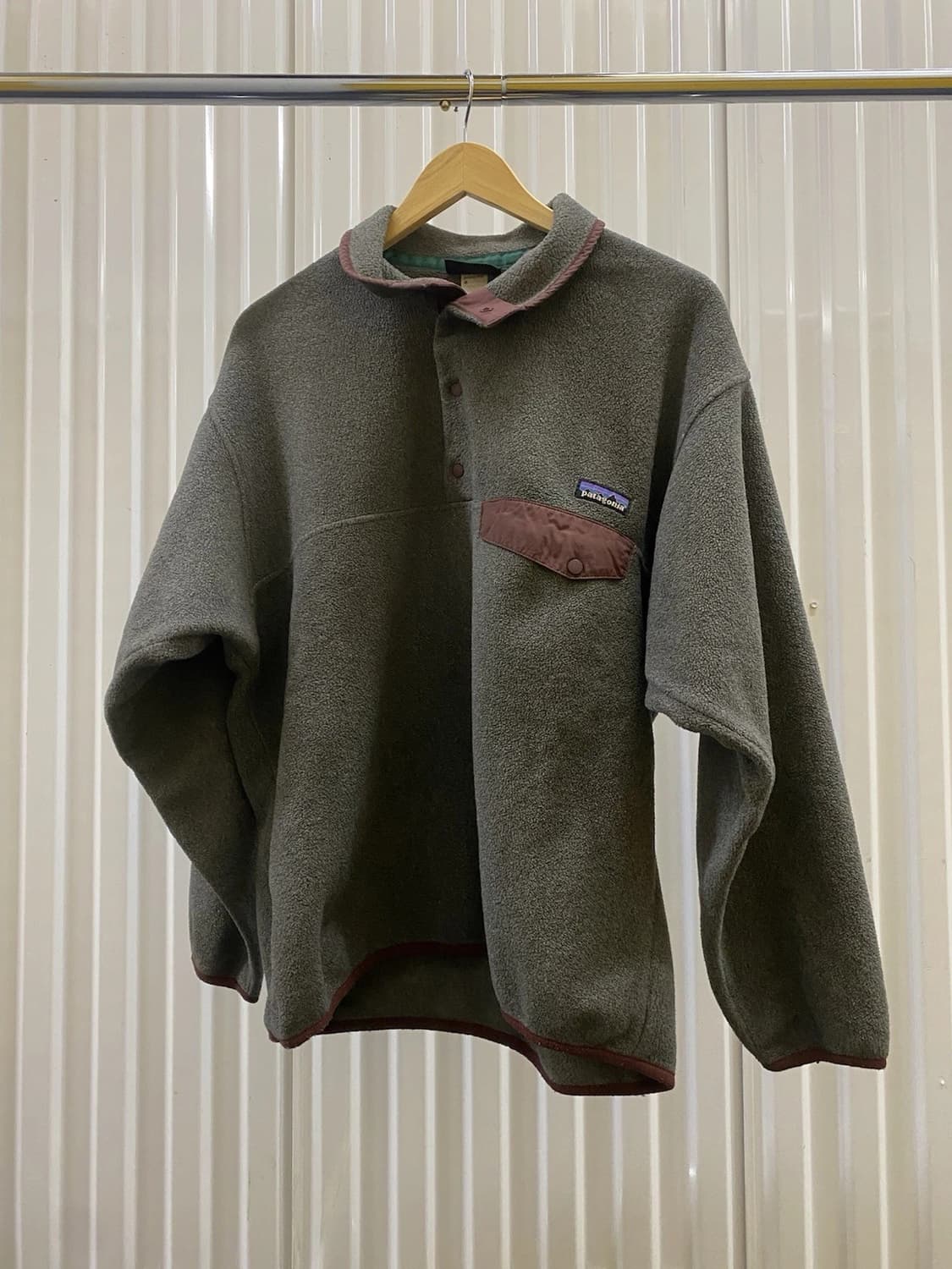 12FW 파타고니아 신칠라 스냅-T 딥올리브 / 브라운 포켓 상품이미지1