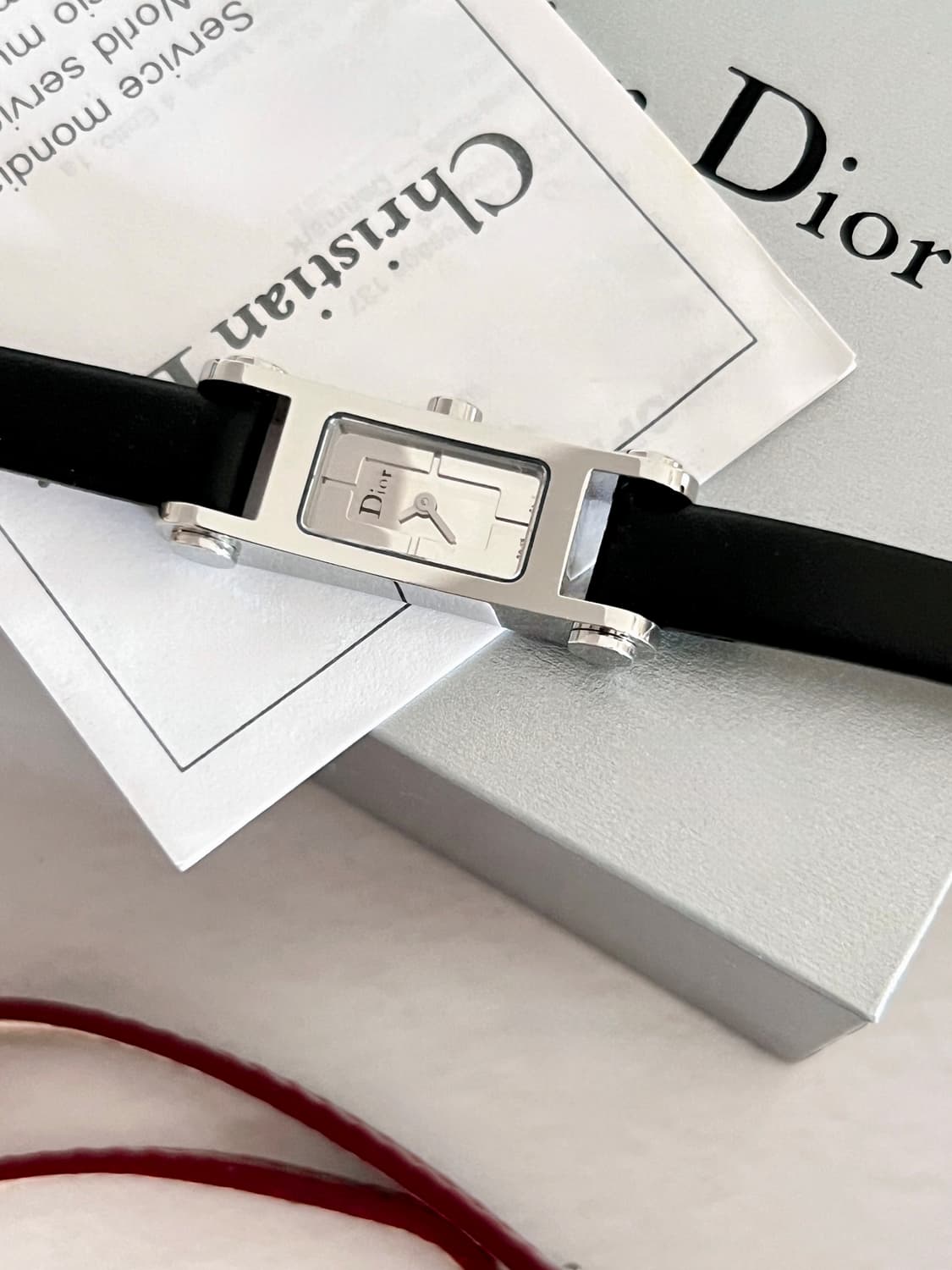 Christian Dior 실버 다이얼 렉탱글 디올 시계 상품이미지2