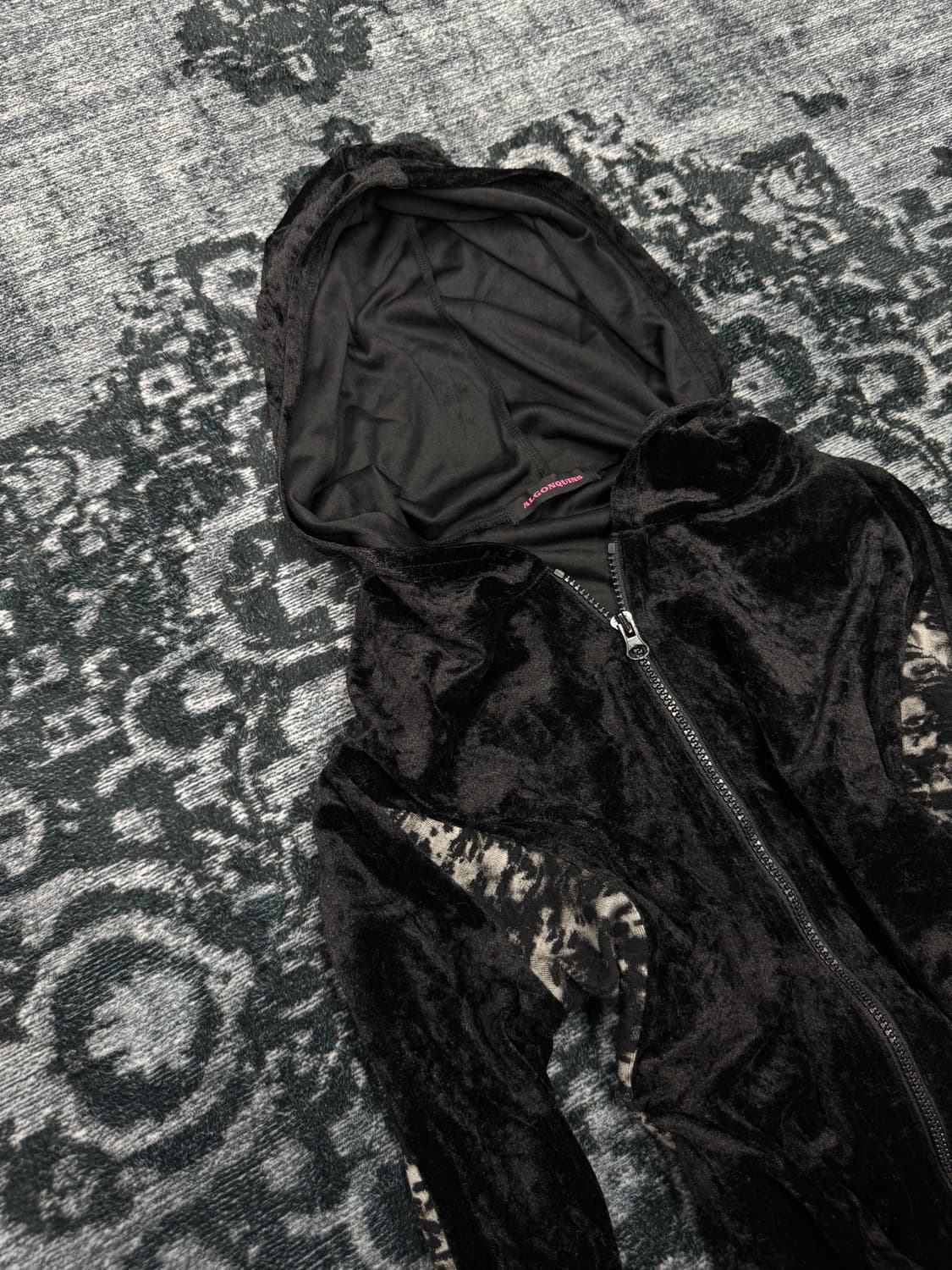 Algonquins back printing velour parker 상품이미지3