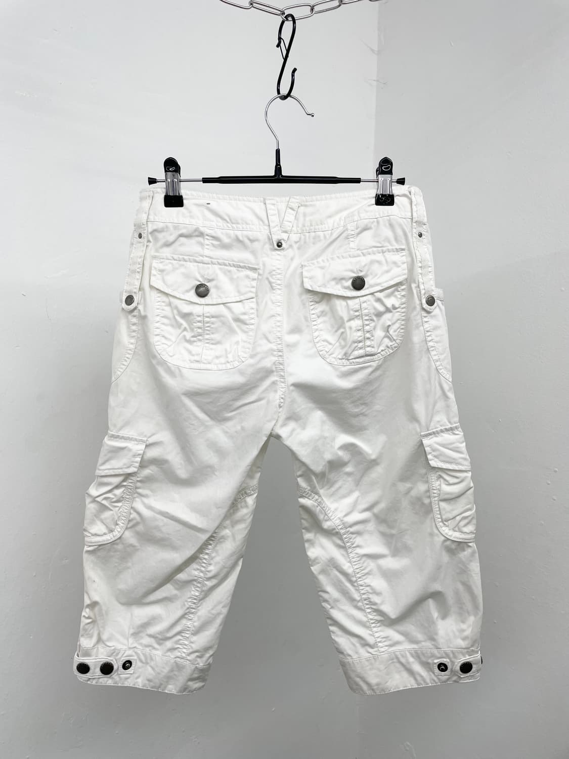 화이트 멀티포켓 카프리 팬츠 상품이미지8