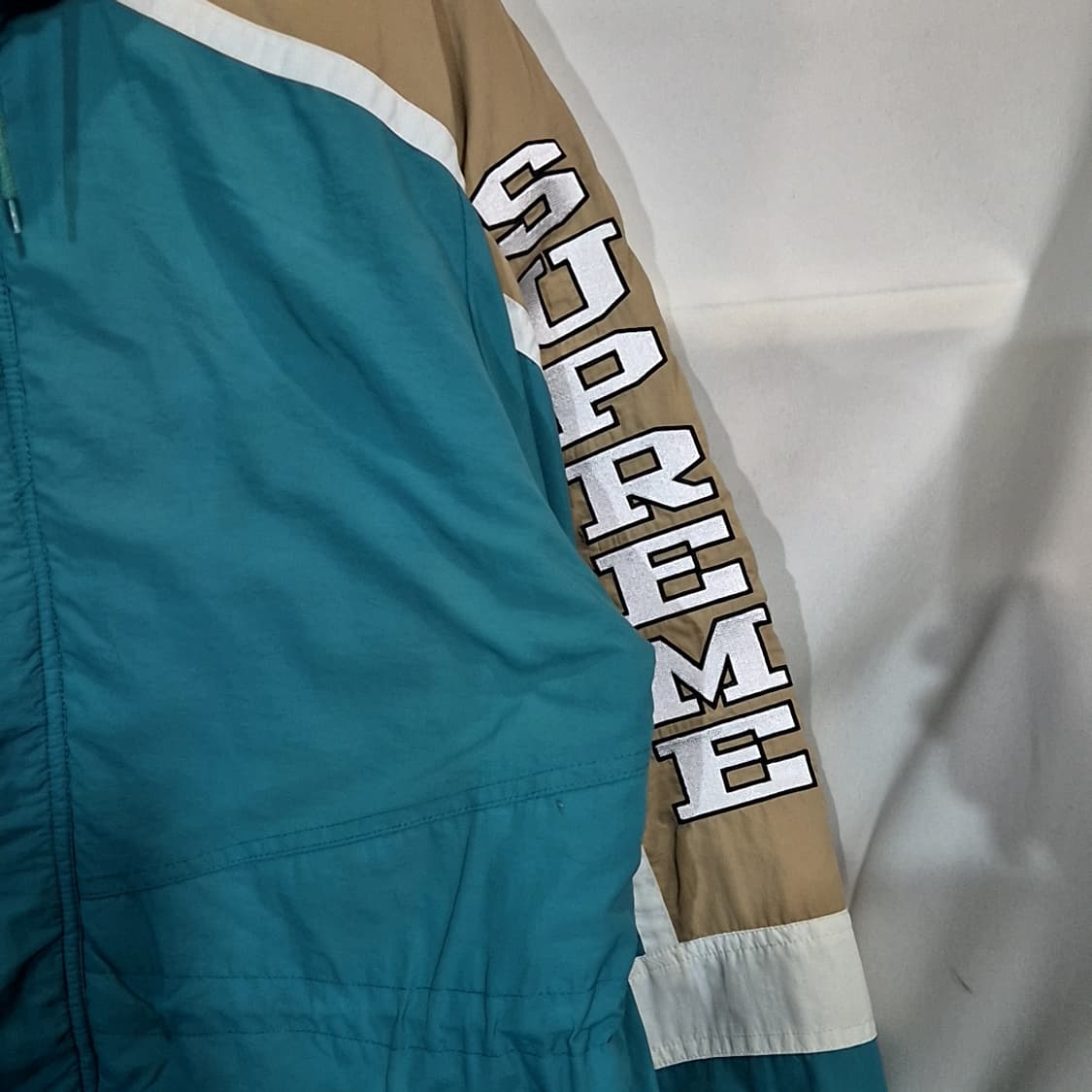 Supreme 슈프림 슬리브 로고 사이드라인 파카 상품이미지3