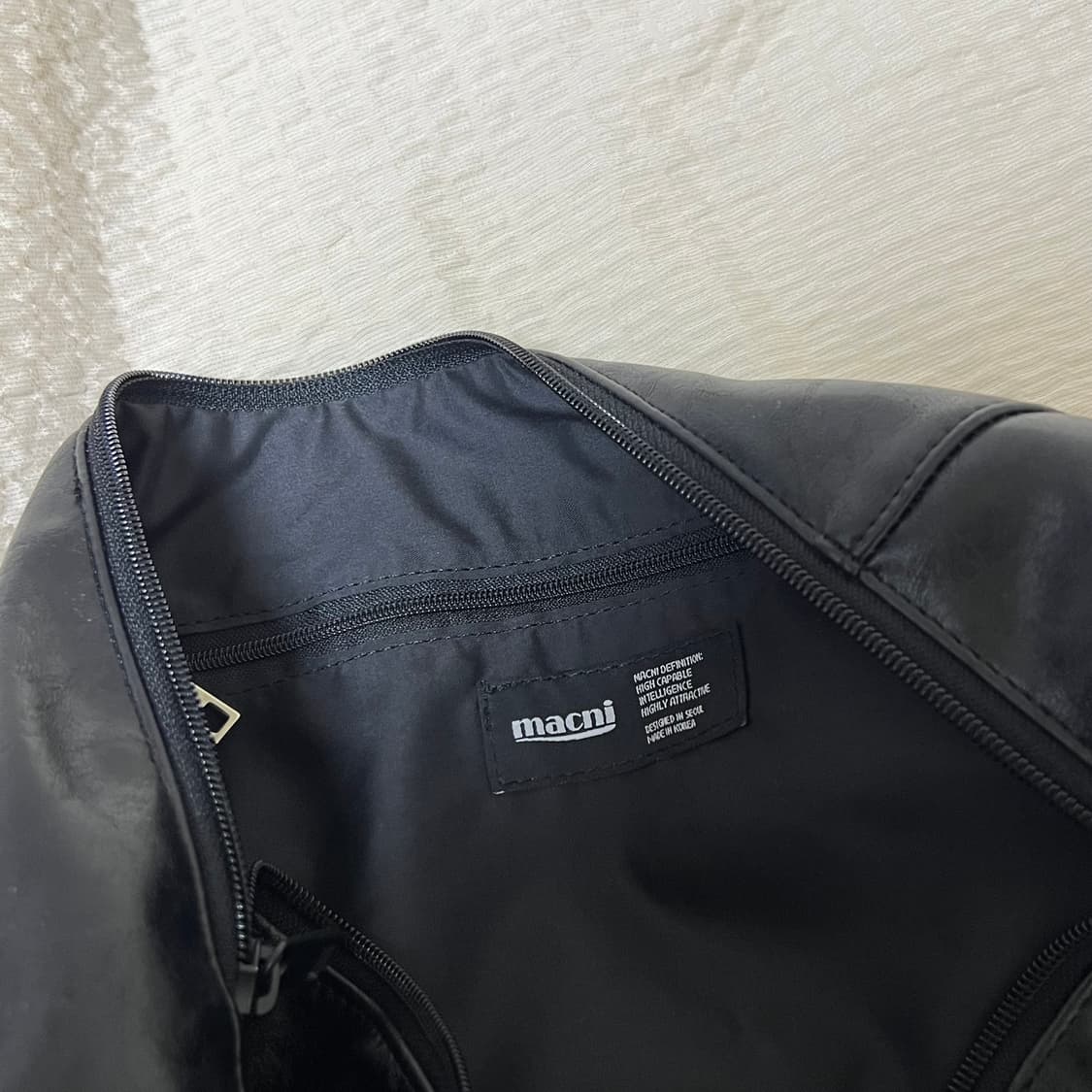 마크니 레더 크로스백 상품이미지6