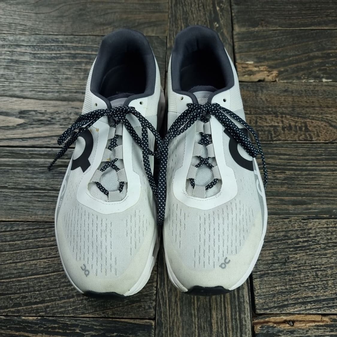 [온러닝] 클라우드몬스터 올 화이트 런닝화 M19030 상품이미지2