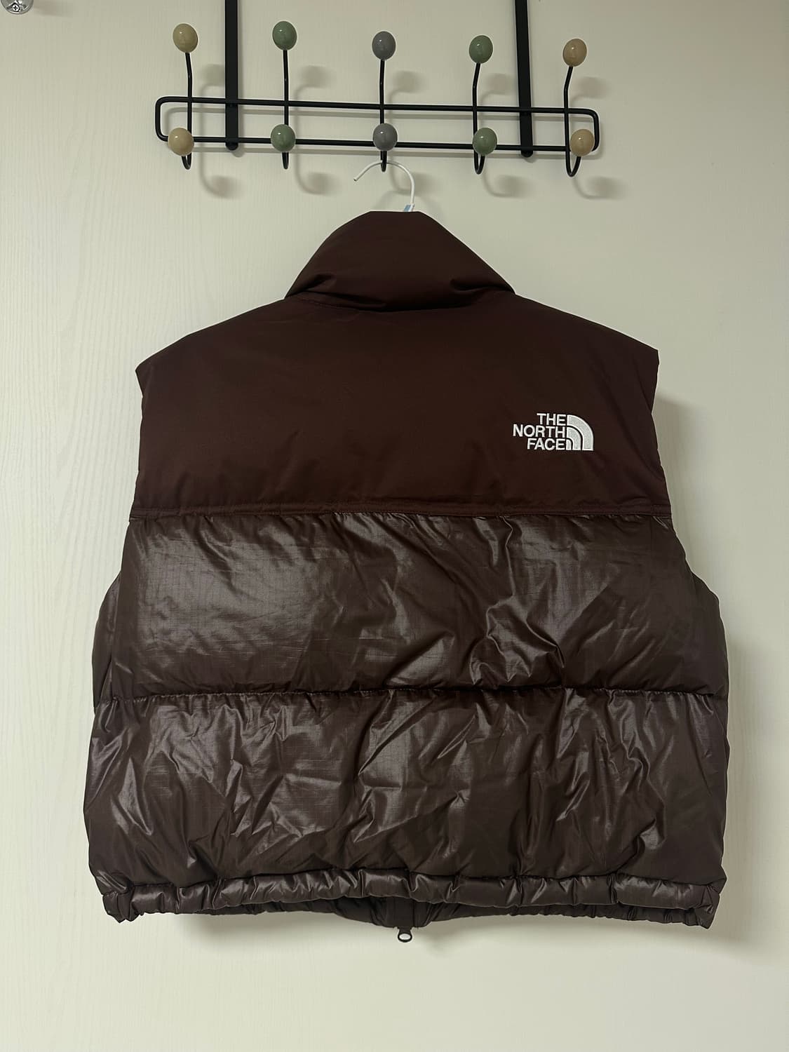 노스페이스 화이트라벨 눕시 다운 베스트 브라운 패딩조끼 상품이미지3