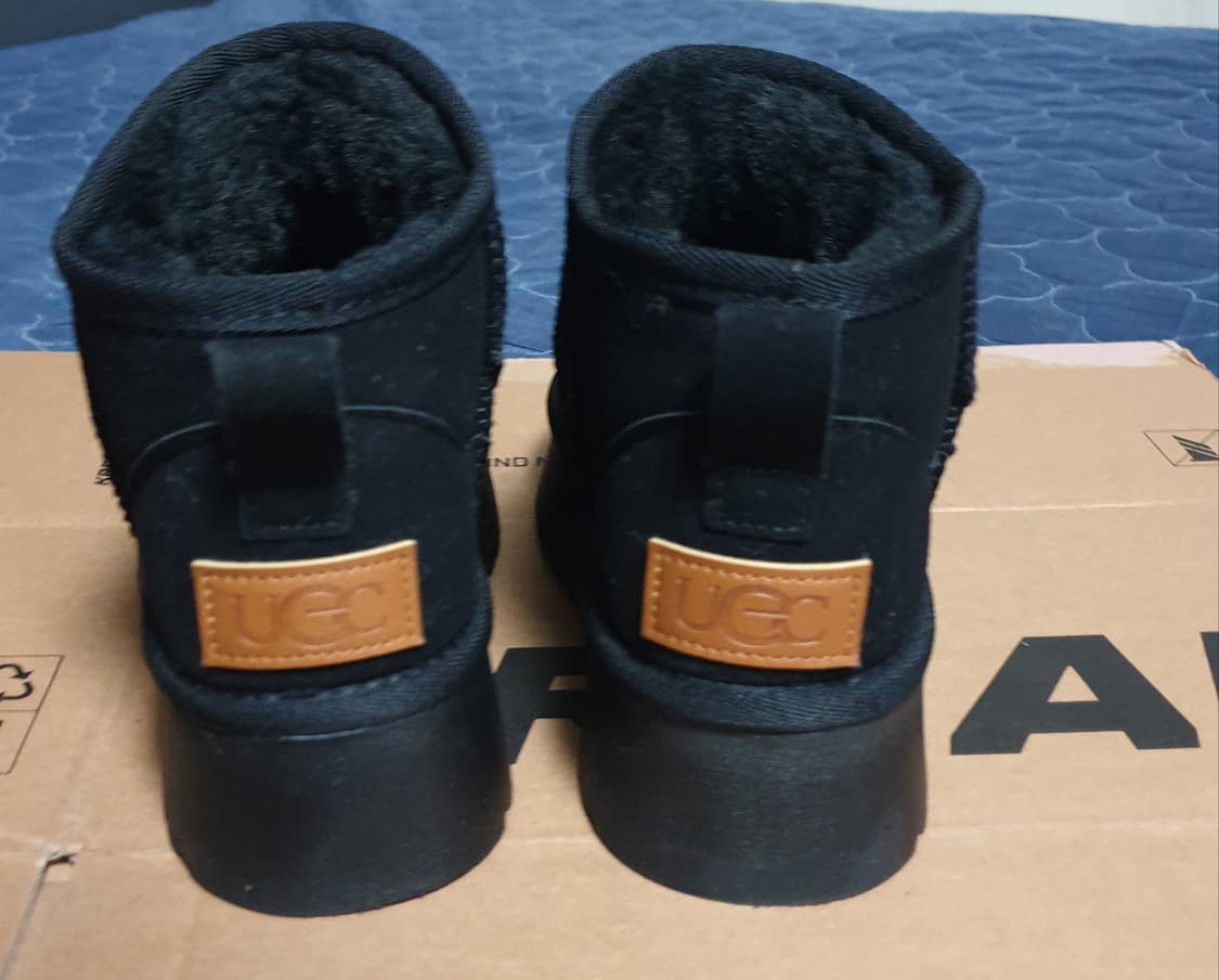 어그 미니 플랫폼 부츠 블랙 (225) 상품이미지4