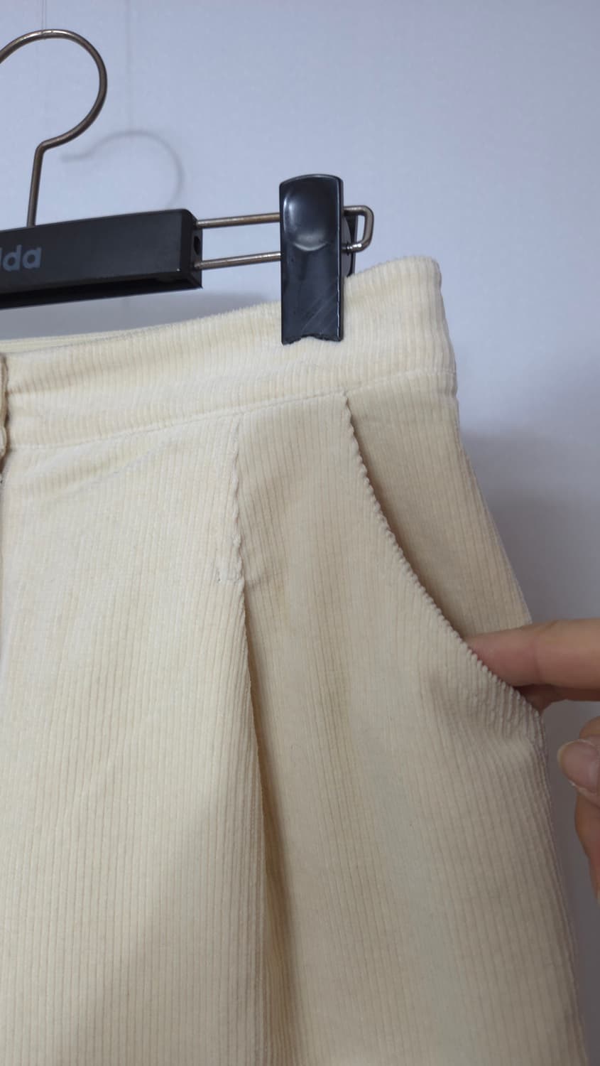 한섬 타임 2022 코듀로이 원핀턱 백밴딩 팬츠 61-90 상품이미지3