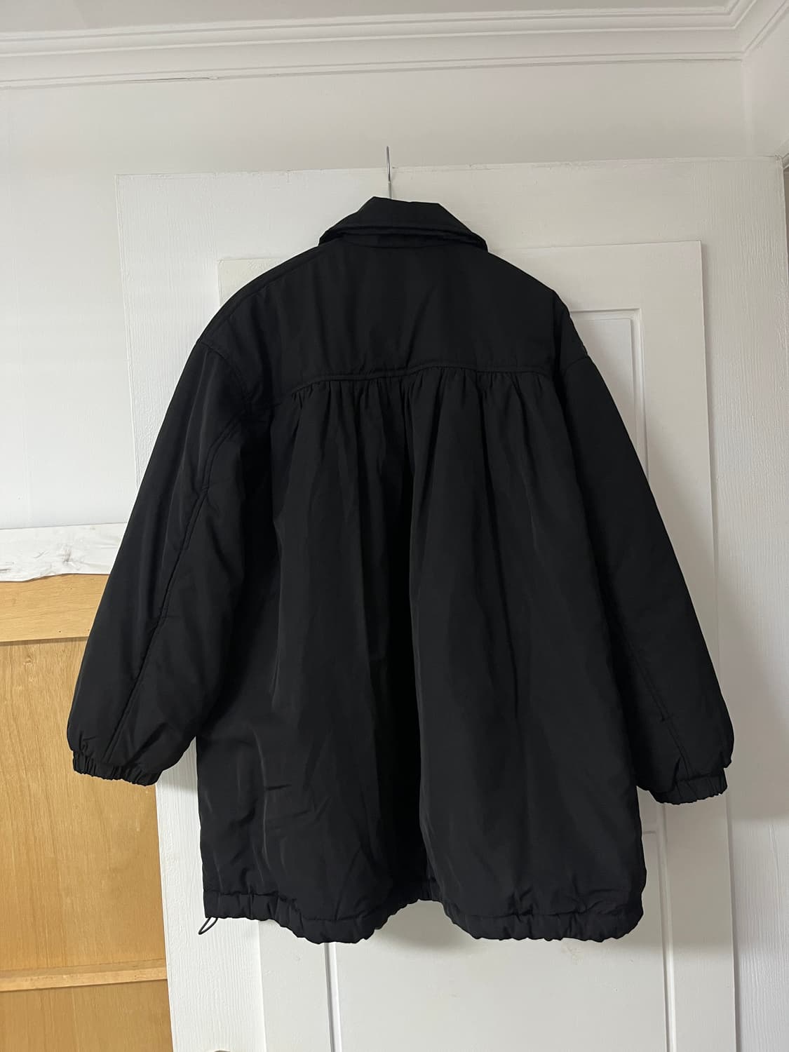 cosmoss 칼라 셔링 패딩 자켓 블랙 상품이미지5