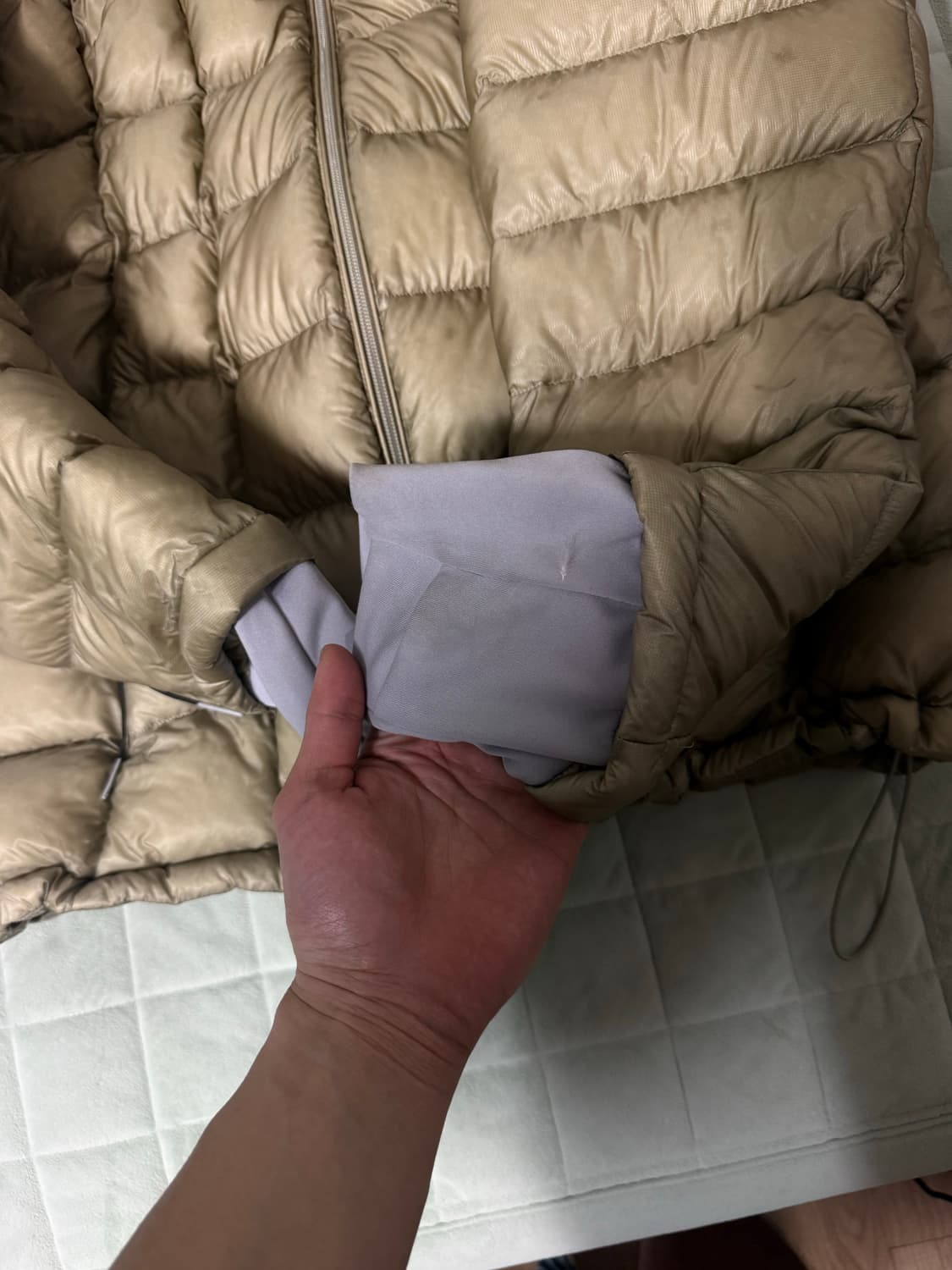 999휴머니티 경량 패딩 카키 3 사이즈 상품이미지6