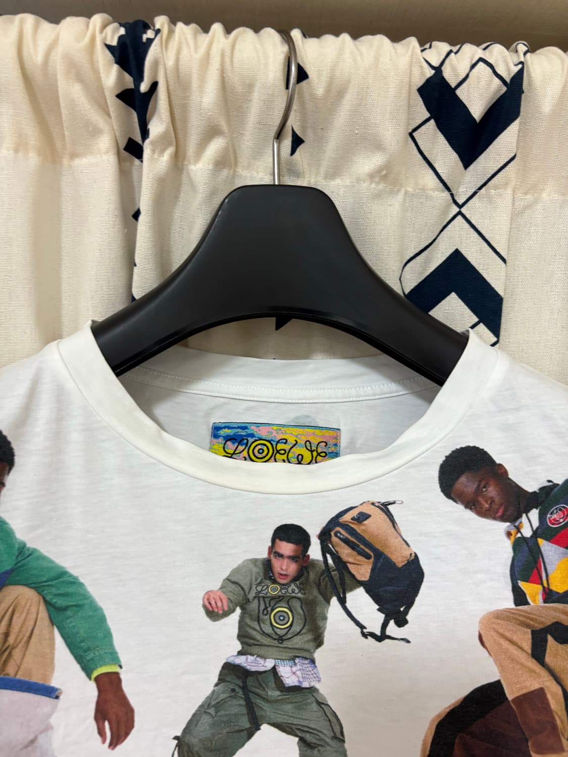 로에베 / 쇼 온 어 셔츠 오버사이즈 티셔츠 상품이미지4