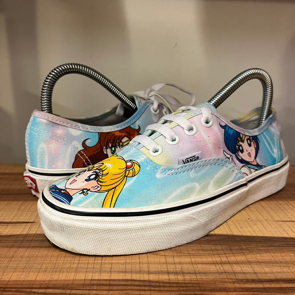 반스 세일러문 어센틱 상품이미지1