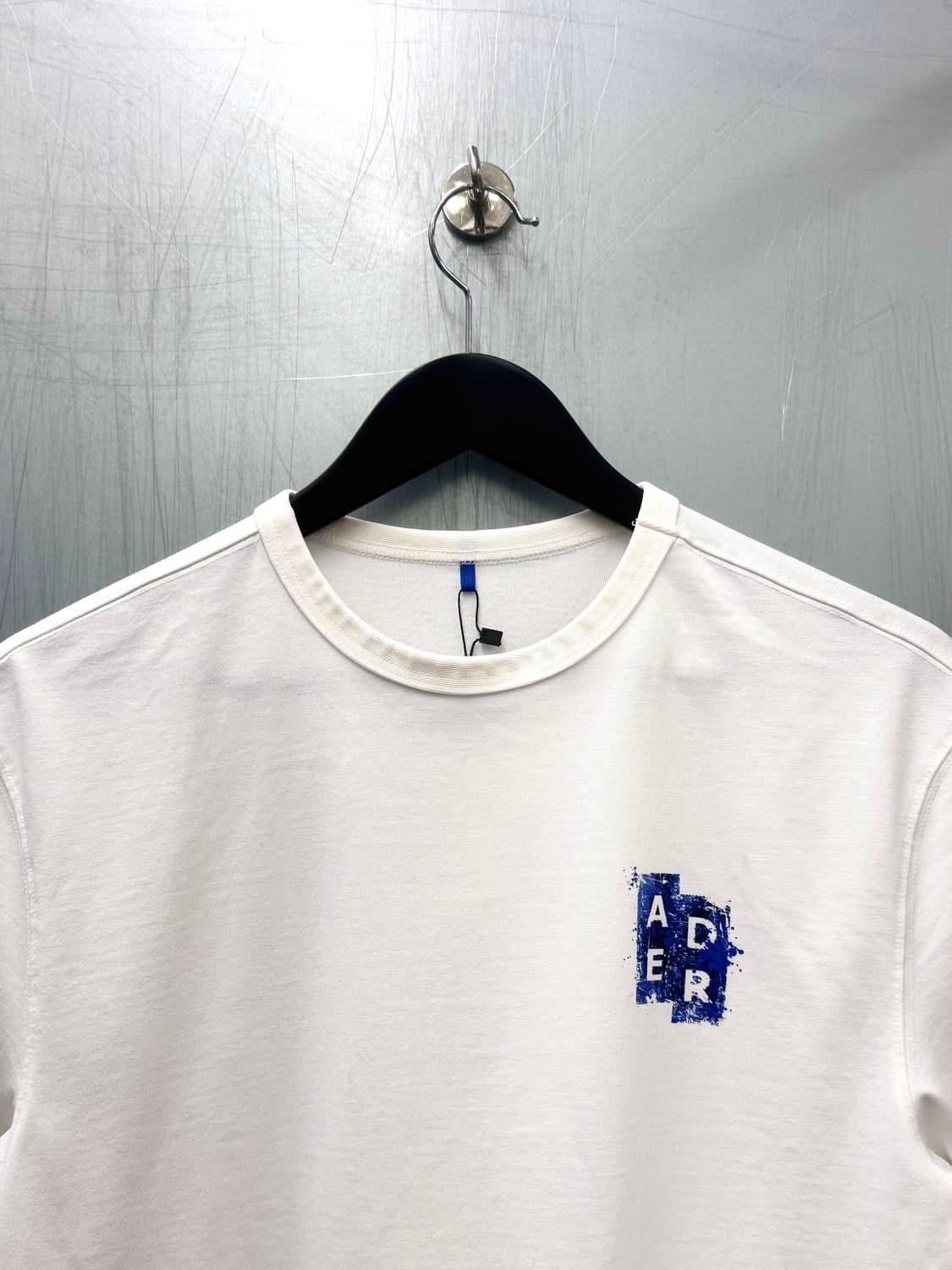 Ader Error 아더에러 시그니피컨트 TRS 태그 화이트 색상 반소매 상품이미지2
