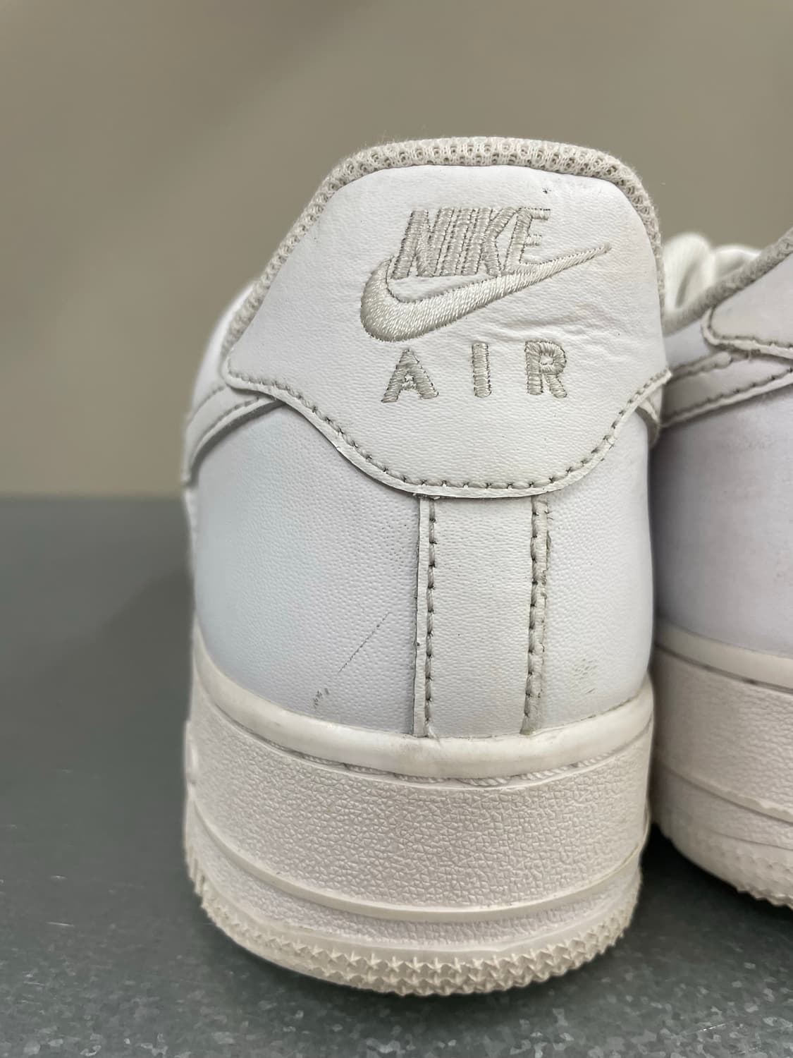 나이키 에어포스 로우 화이트 270 상품이미지9