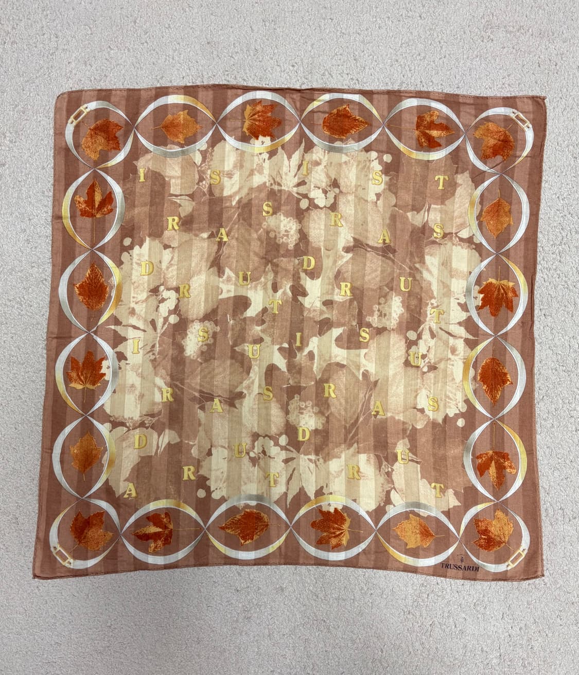 트루사르디 빈티지 메이플 스카프 / 손수건 상품이미지1