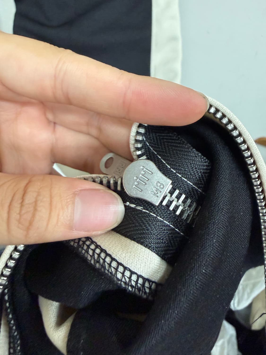 Fear of god 5th 컬렉션 사이드라인 트랜팬츠 상품이미지5