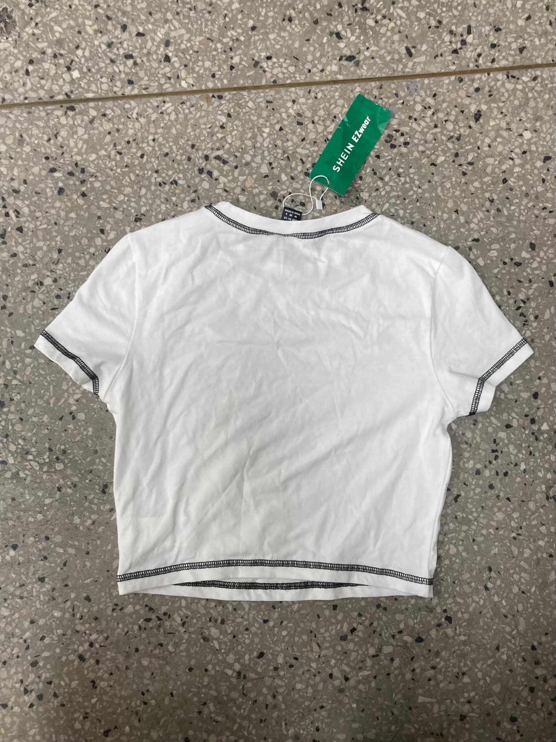 shein 크롭 반팔티 상품이미지3
