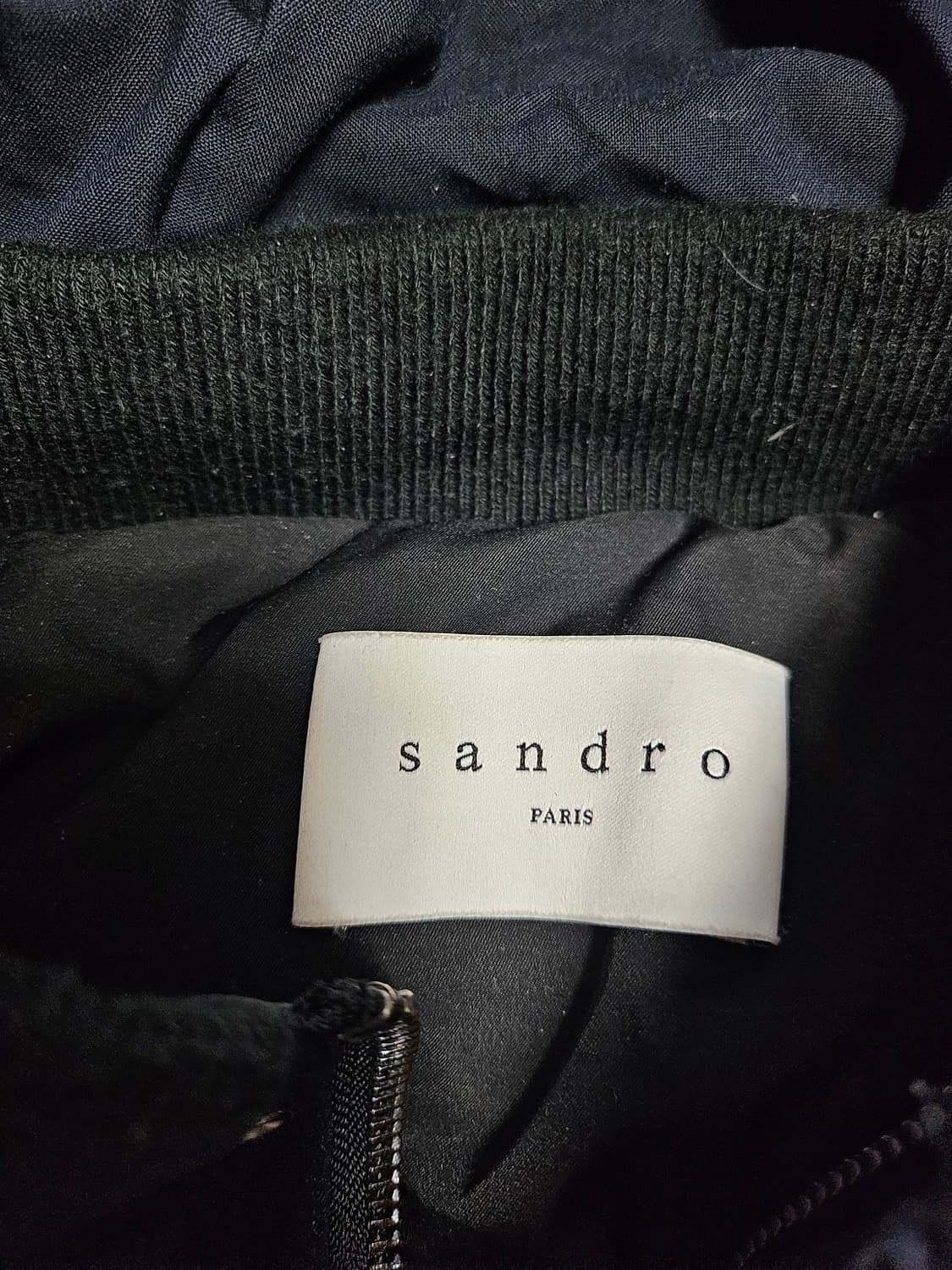 산드로 네이비 가죽 포켓 패딩 상품이미지2