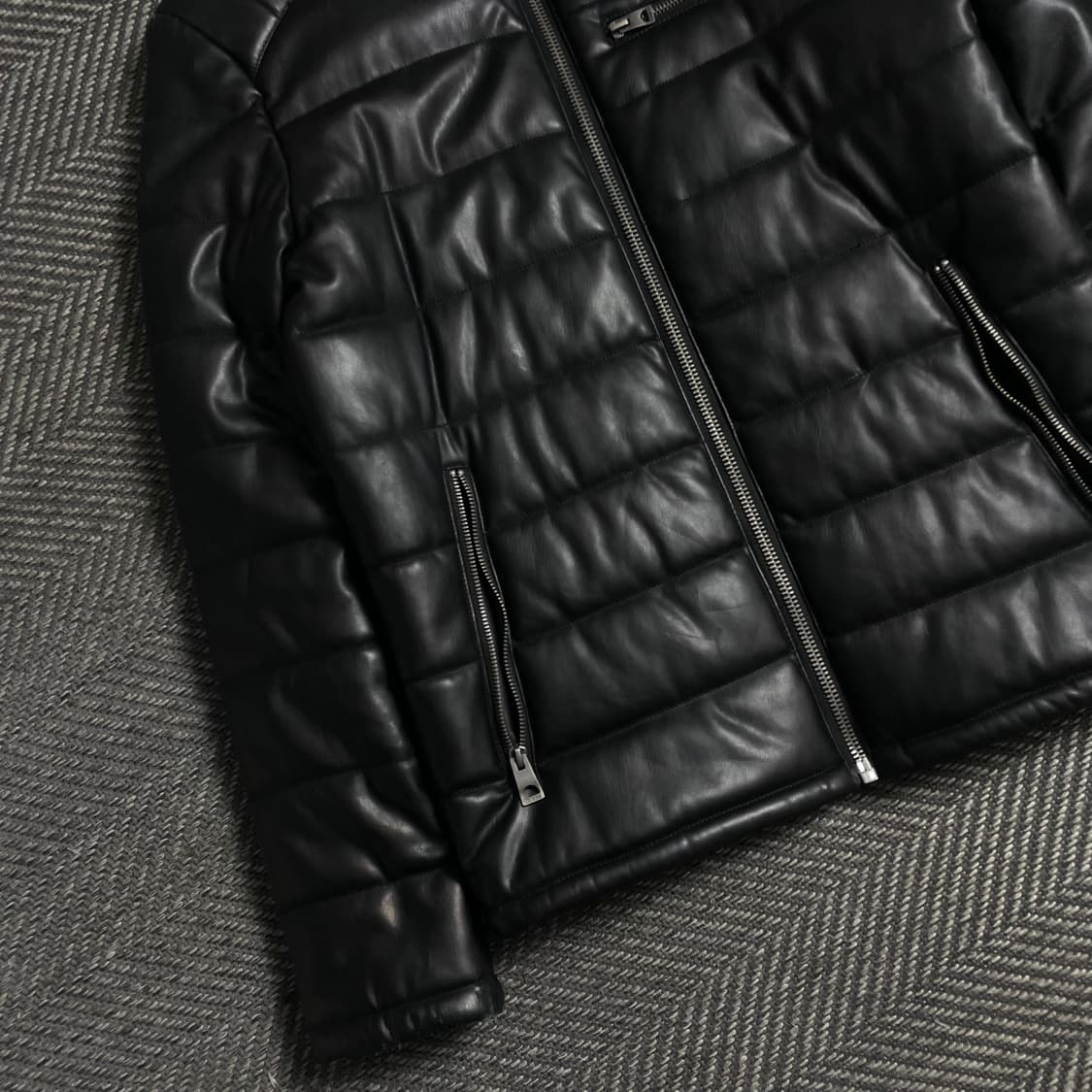 게스 패치 로고 퀄팅 패딩 자켓 블랙o 4825 상품이미지3