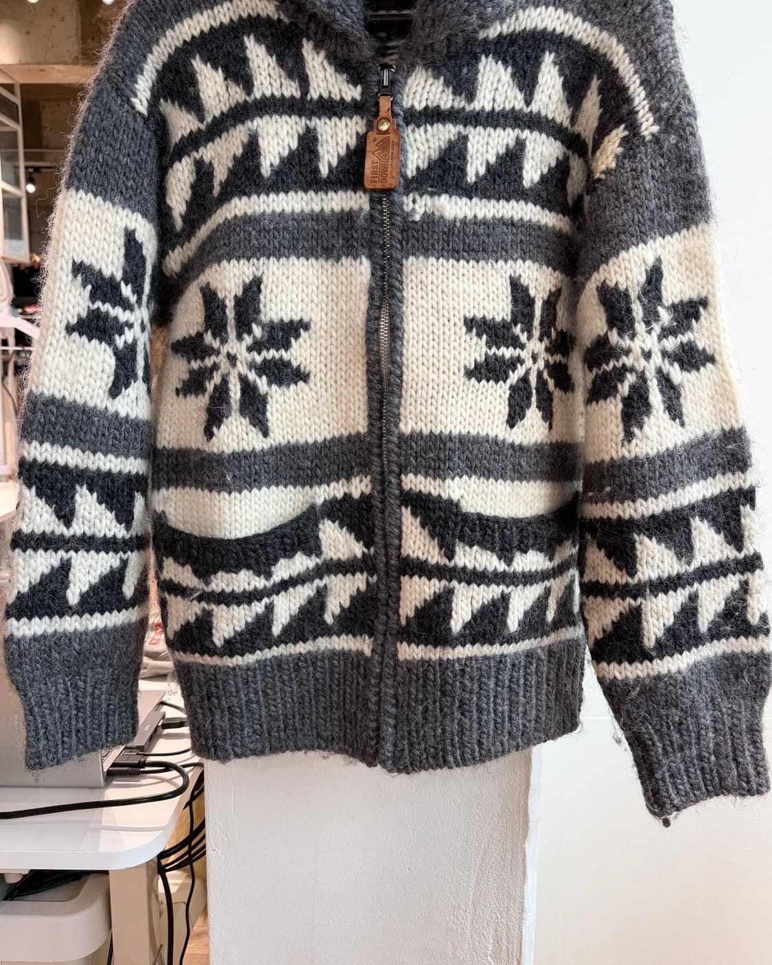 퍼스트 다운 그레이 헤비 울 코위찬 니트 가디건  상품이미지6