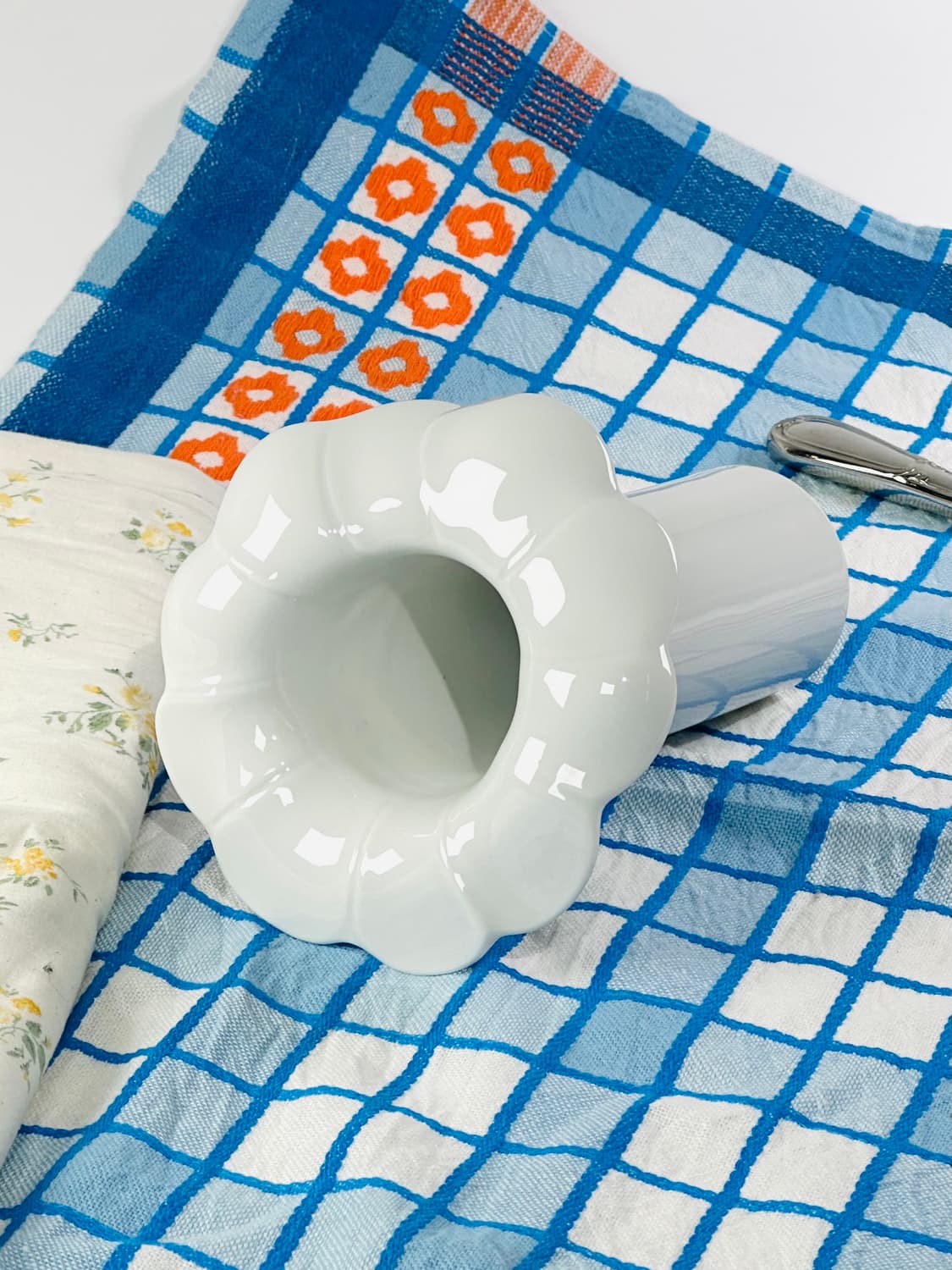 독일 빈티지 포셀린 화이트 플로랄 화병 상품이미지4