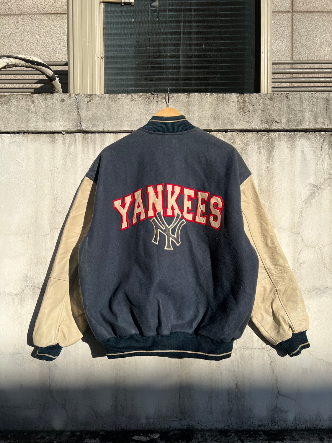 Genuine Merchandise 뉴욕 양키즈 바시티 자켓 상품이미지1