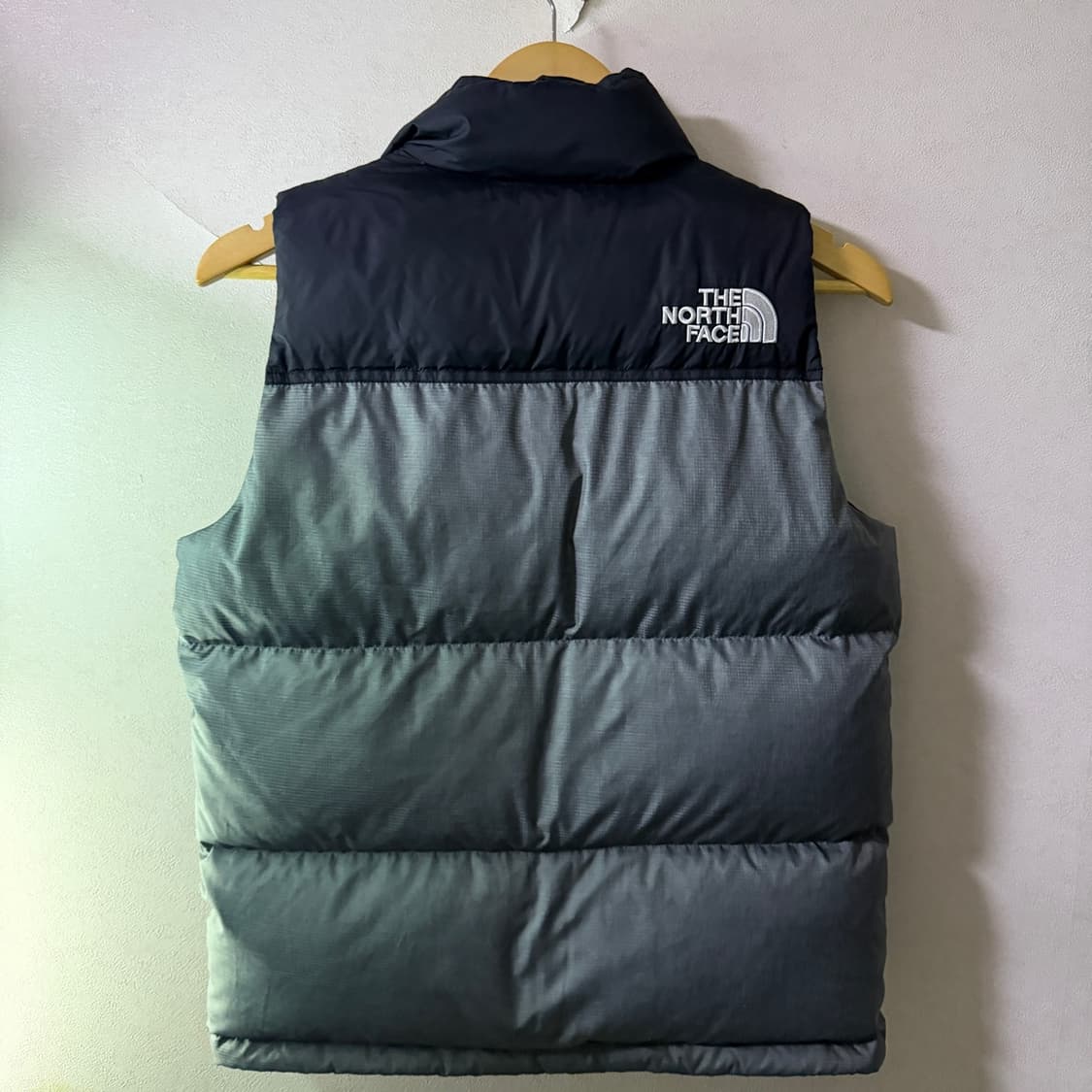노스페이스 주니어 700필 패딩 베스트 (여성 66정도) 상품이미지5