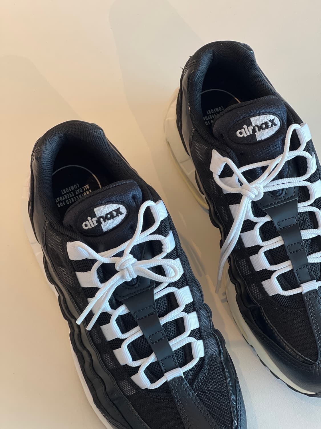 (245) 나이키 에어 맥스 95 '검흰' (307960-016) 상품이미지7