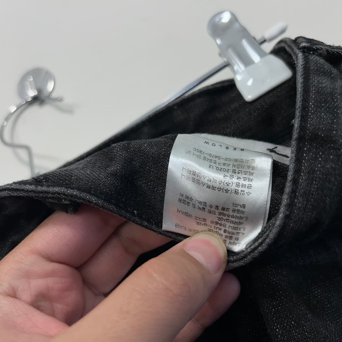 비슬로우 핀턱와이드 흑청 데님팬츠 상품이미지4
